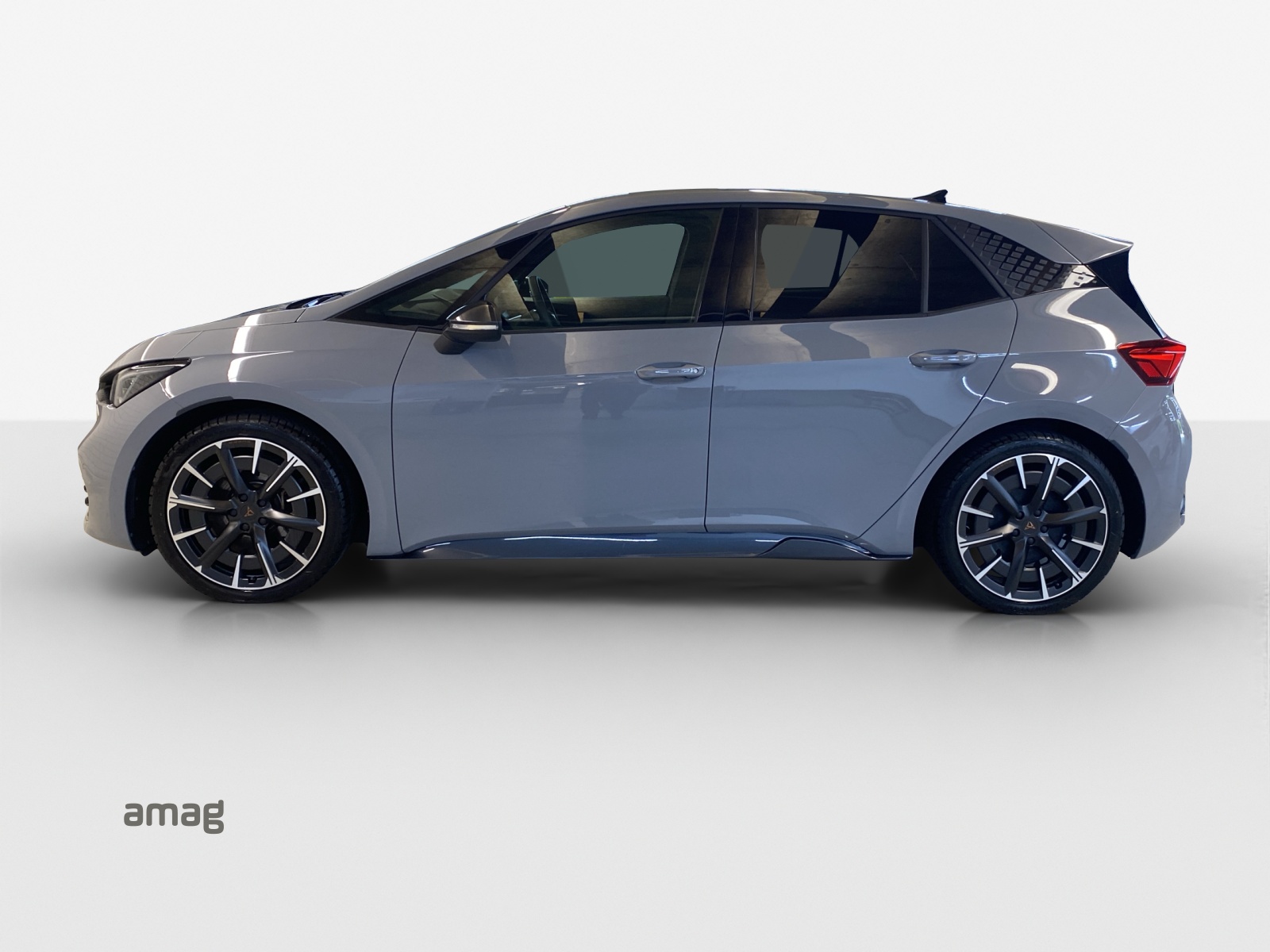 CUPRA Born 77 kWh e-Boost-showroom-element-1
