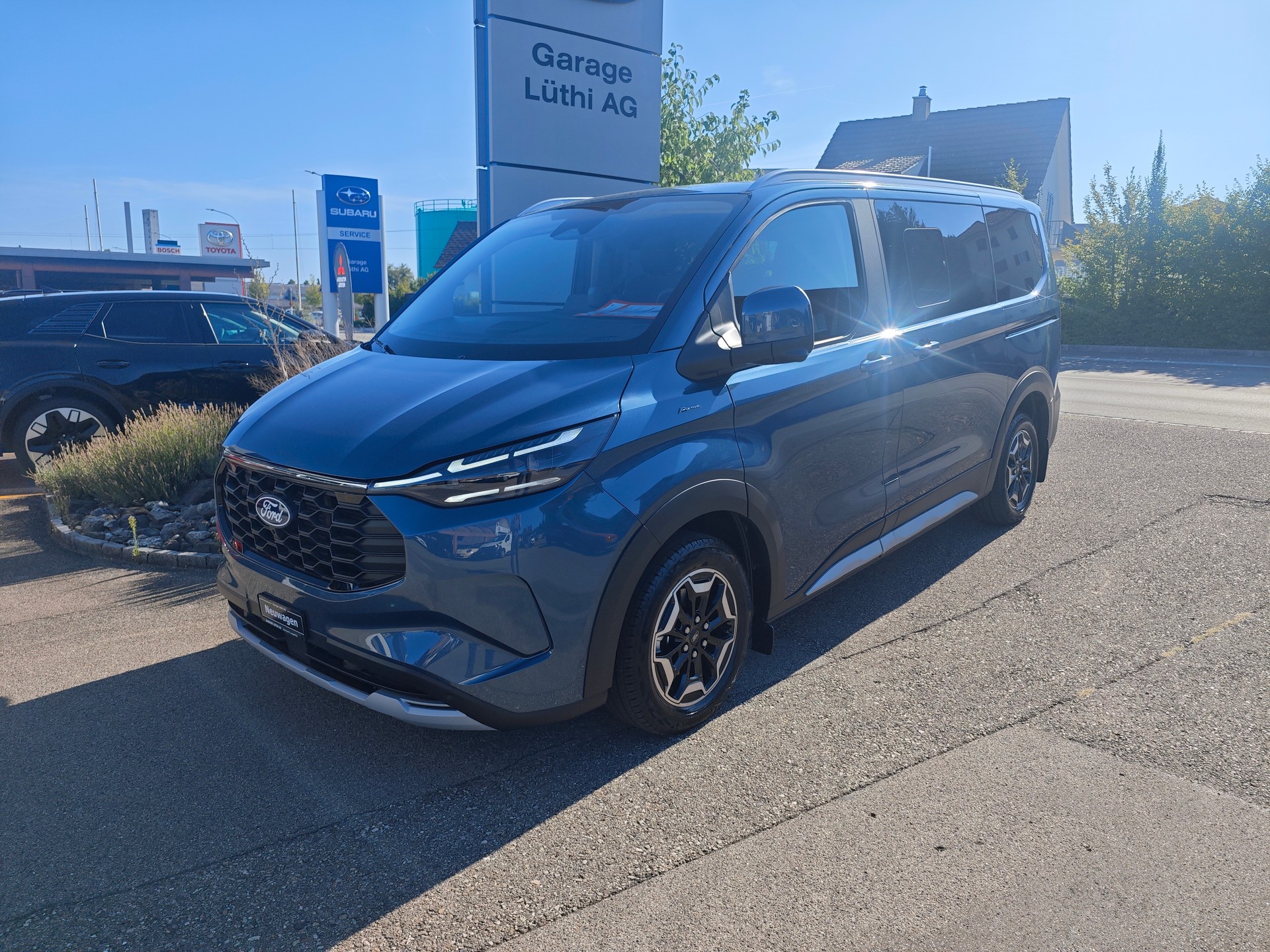 FORD Tourneo Bus 340 L1H1 PHEV Active