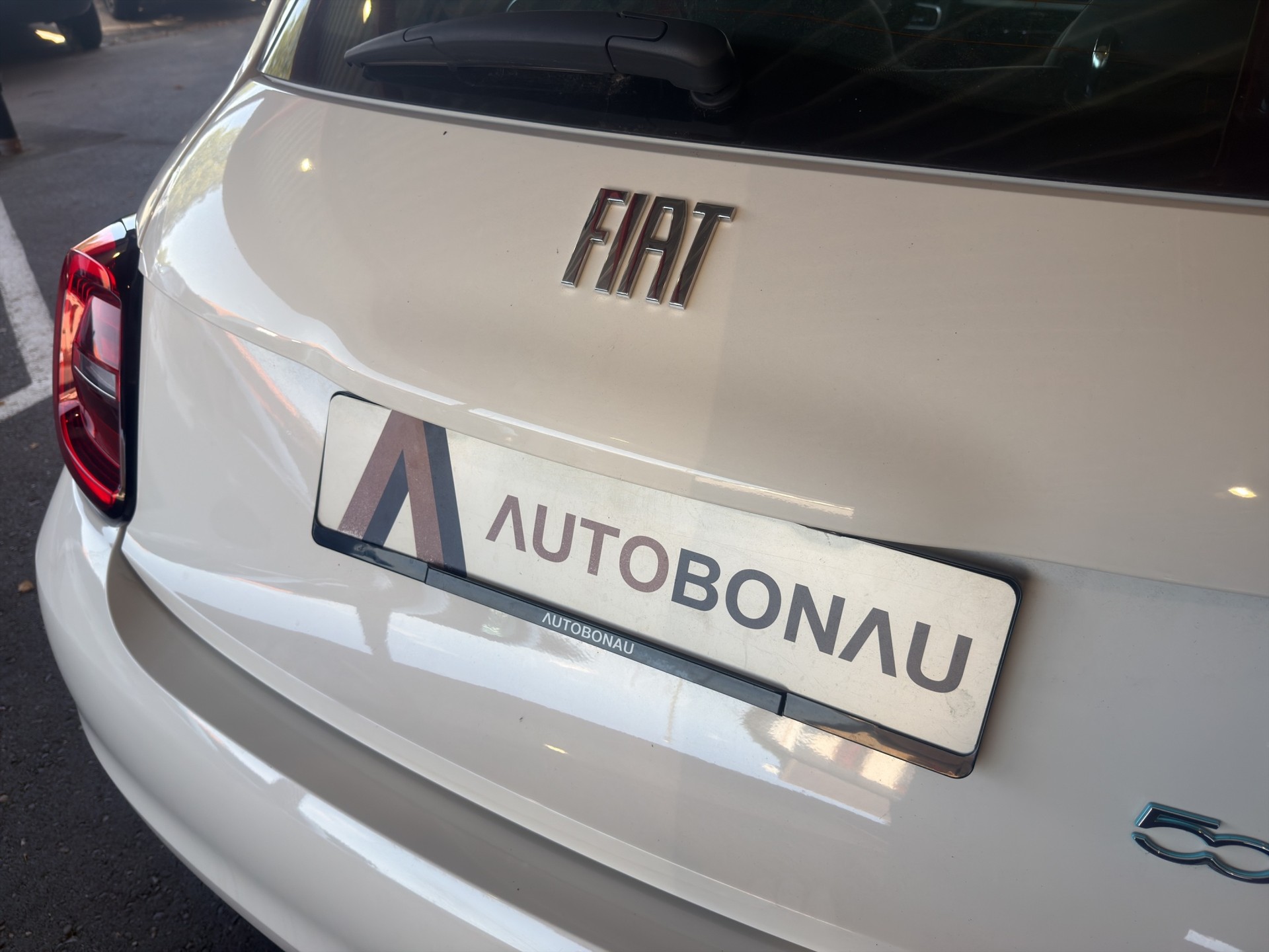 FIAT 500 Electric Cult 320KM Pack Comfort-image-31