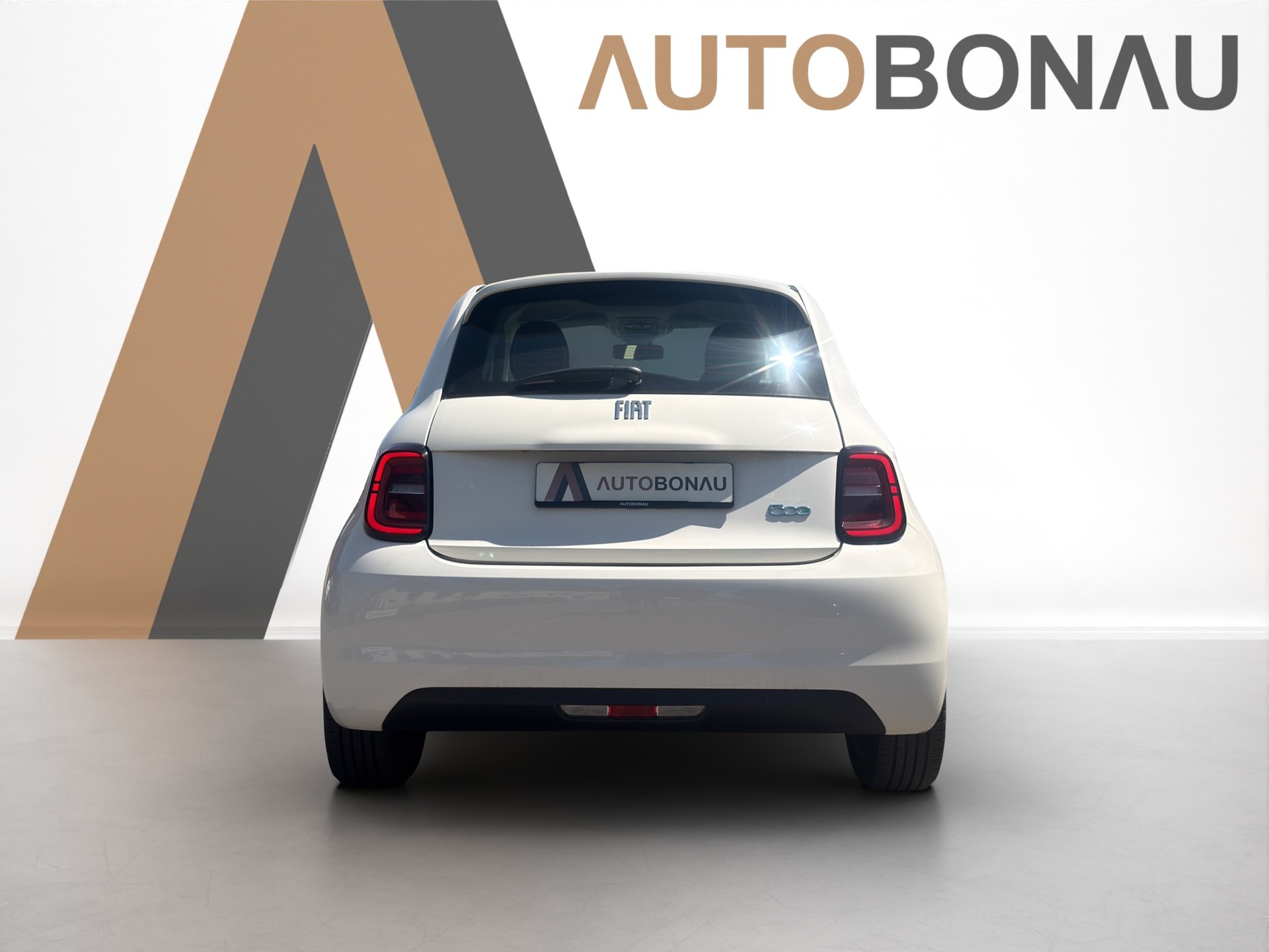 FIAT 500 Electric Cult 320KM Pack Comfort-image-53