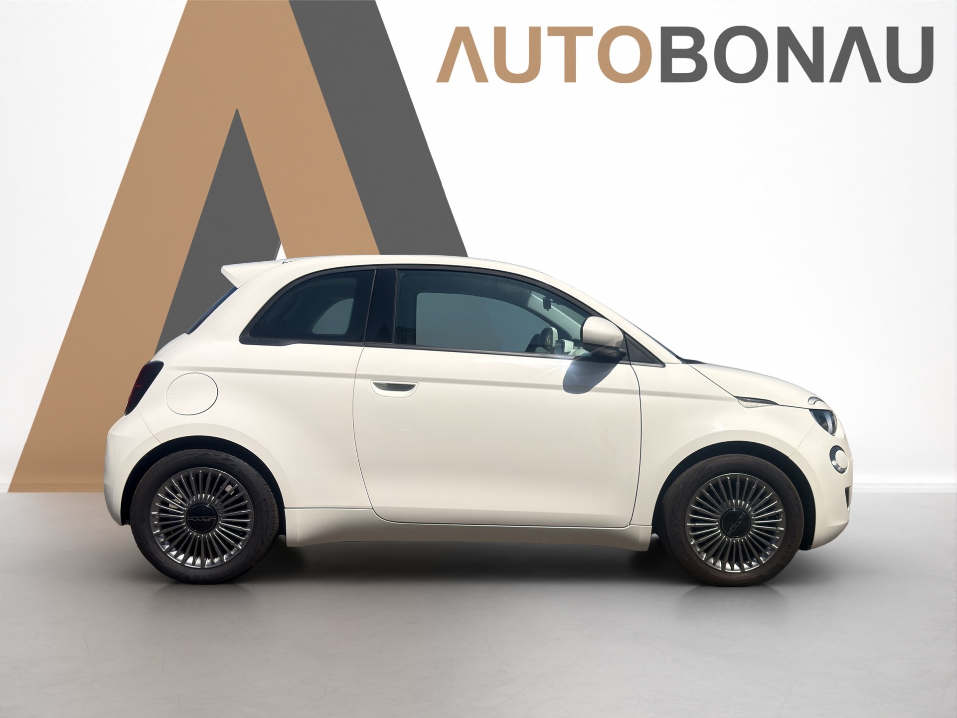 FIAT 500 Electric Cult 320KM Pack Comfort-image-55