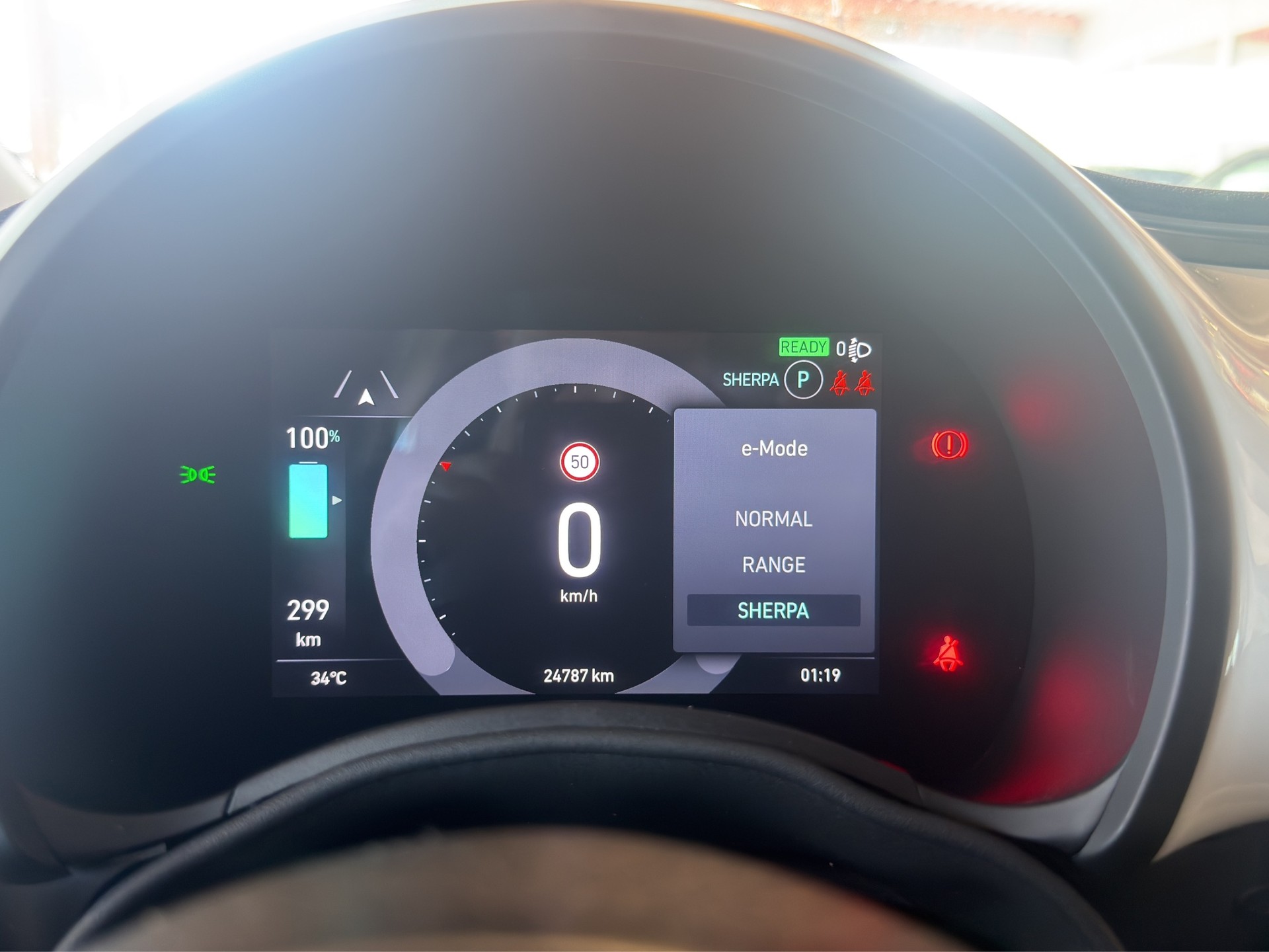 FIAT 500 Electric Cult 320KM Pack Comfort-image-45