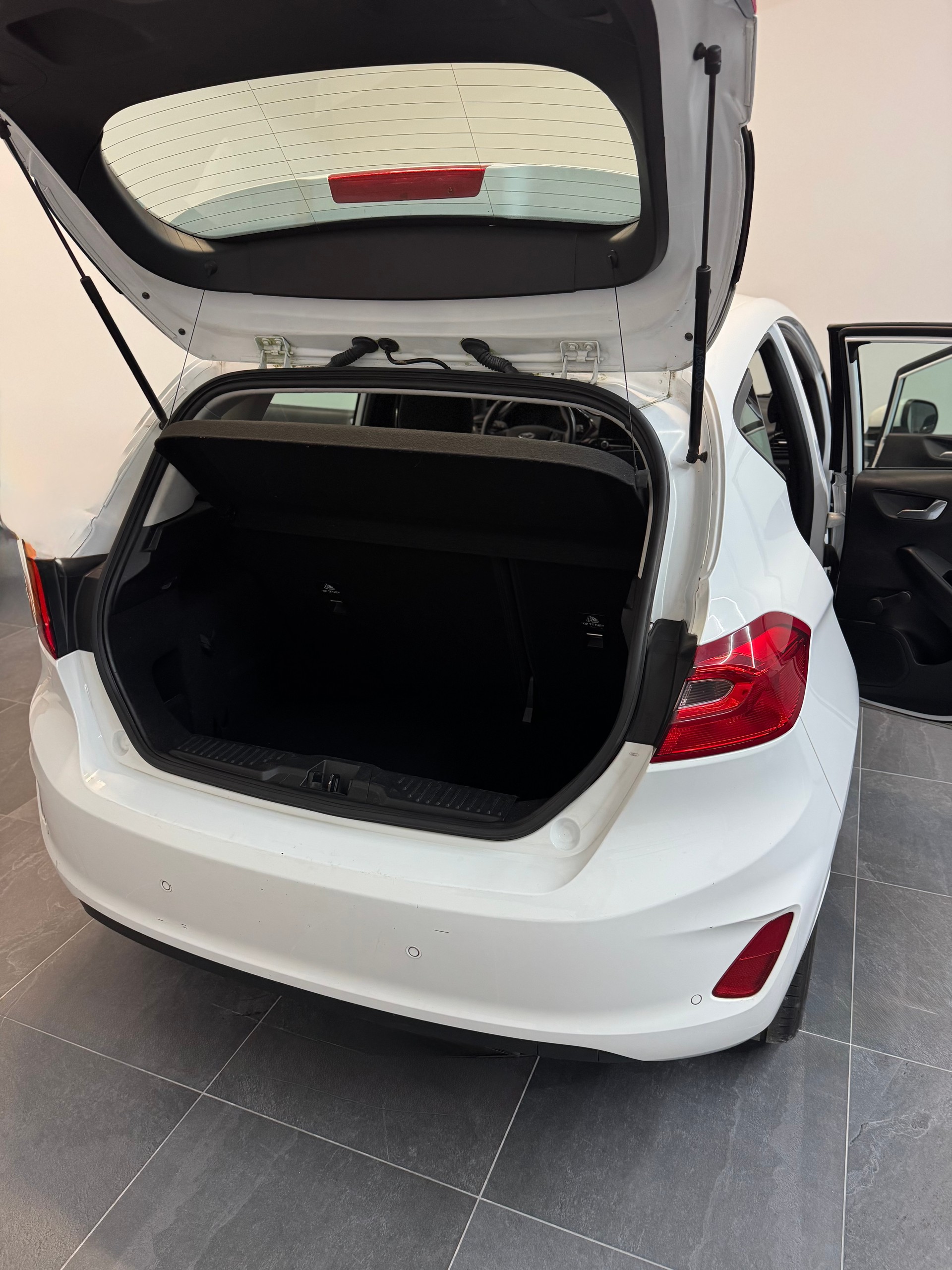 FORD Fiesta 1.0 SCTi Trend-image-10
