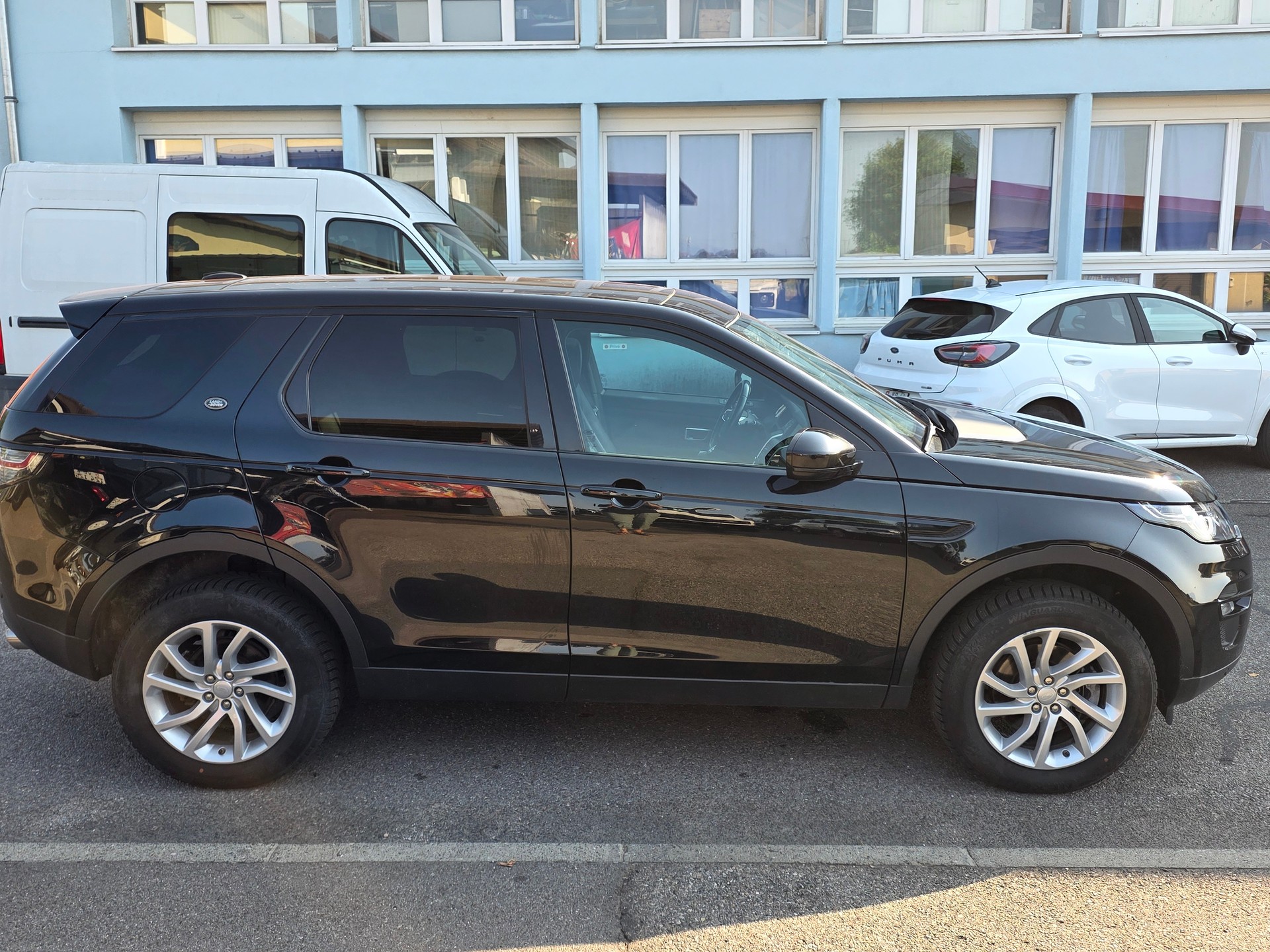 LAND ROVER Discovery Sport 2.0 Si4 HSE AT9-image-4