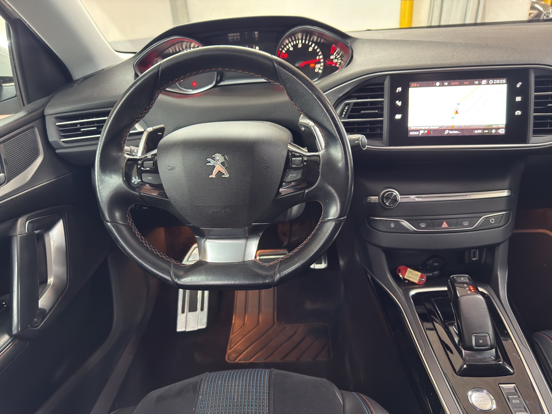 PEUGEOT 308 SW 1.5 BlueHDI Tech Edition EAT8-image-9