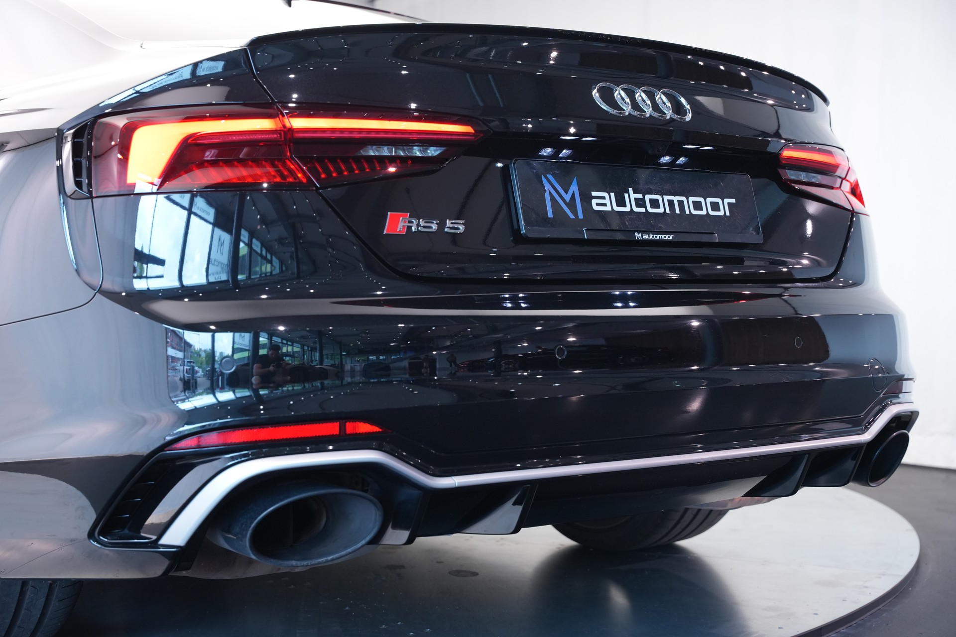 AUDI RS5 Coupé 2.9 TFSI quattro tiptronic *CH-Fahrzeug* *Head-Up* *Assistenzpaket*-image-49