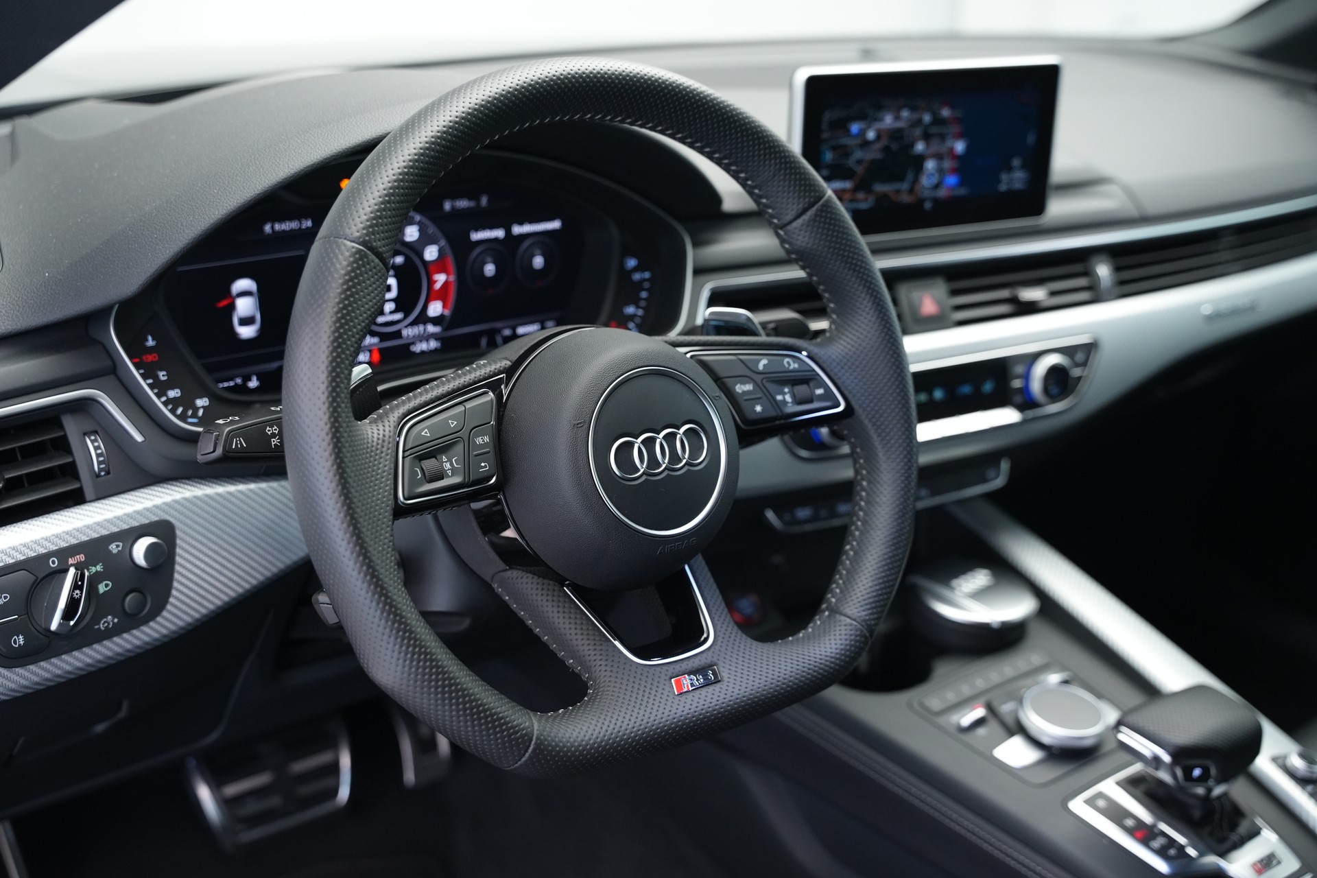 AUDI RS5 Coupé 2.9 TFSI quattro tiptronic *CH-Fahrzeug* *Head-Up* *Assistenzpaket*-image-20
