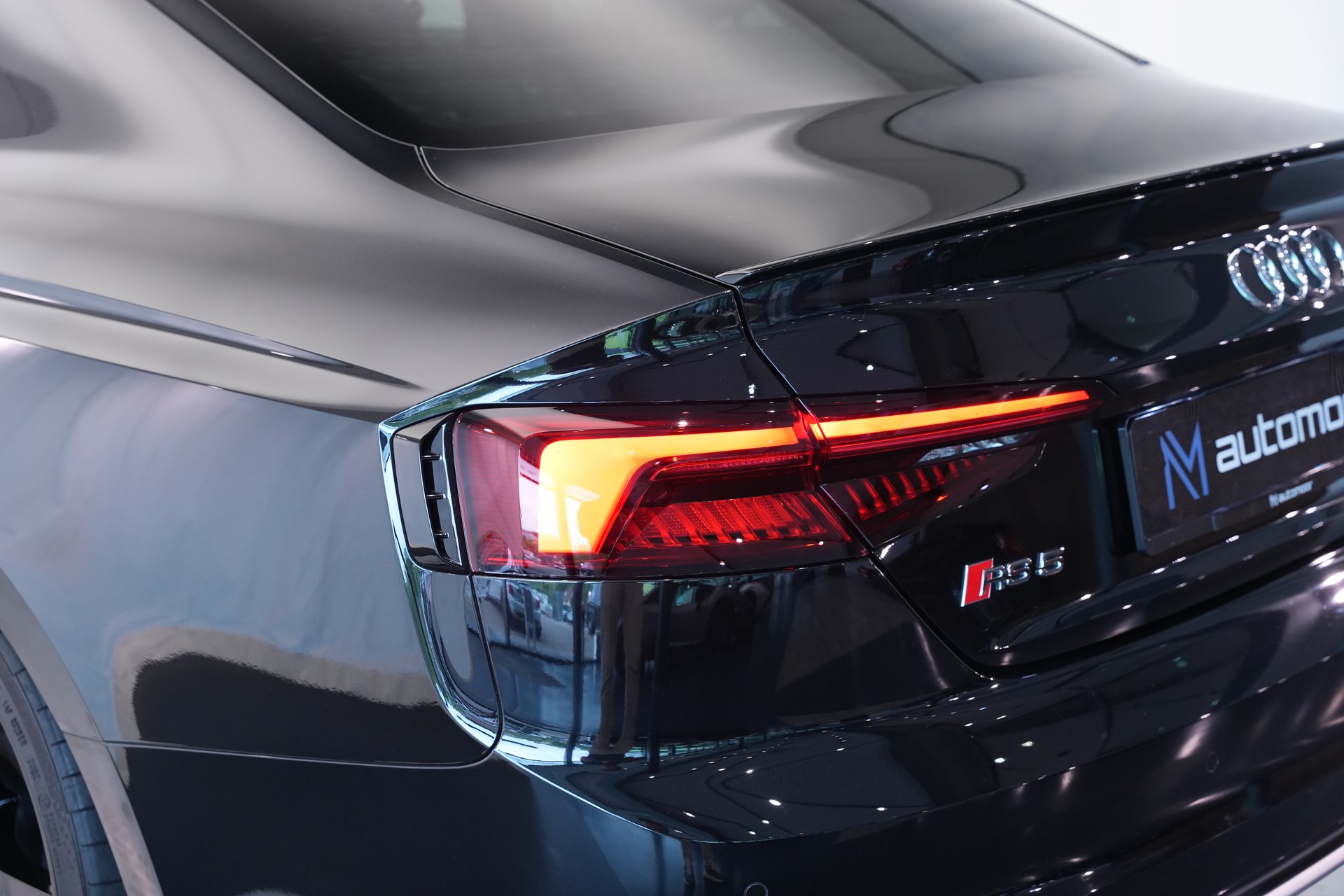 AUDI RS5 Coupé 2.9 TFSI quattro tiptronic *CH-Fahrzeug* *Head-Up* *Assistenzpaket*-image-47