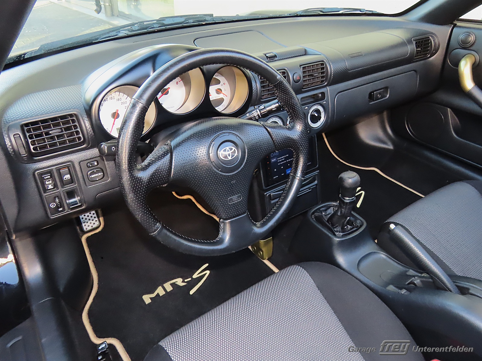 TOYOTA MR2 "John Player Special"-image-10