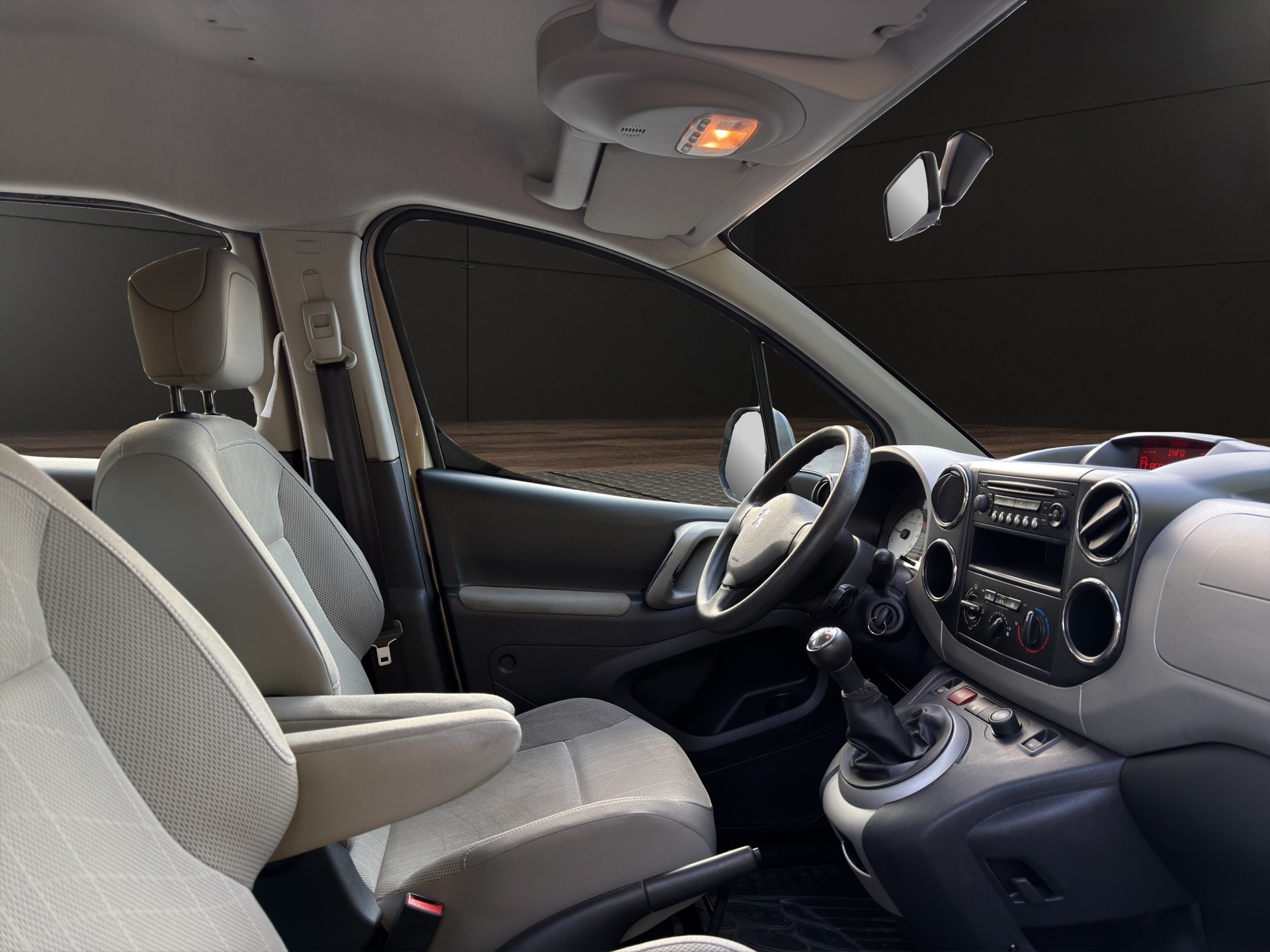 PEUGEOT Partner 1.6 Trendy-image-7