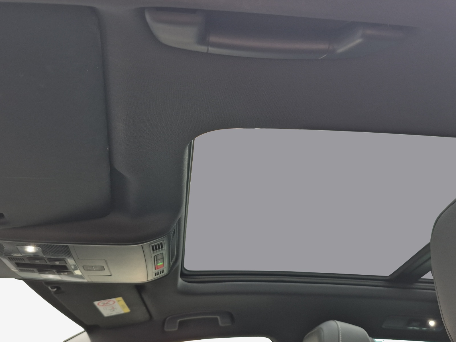 VW Tiguan 1.4TSI PHEV Selection DSG-image-15