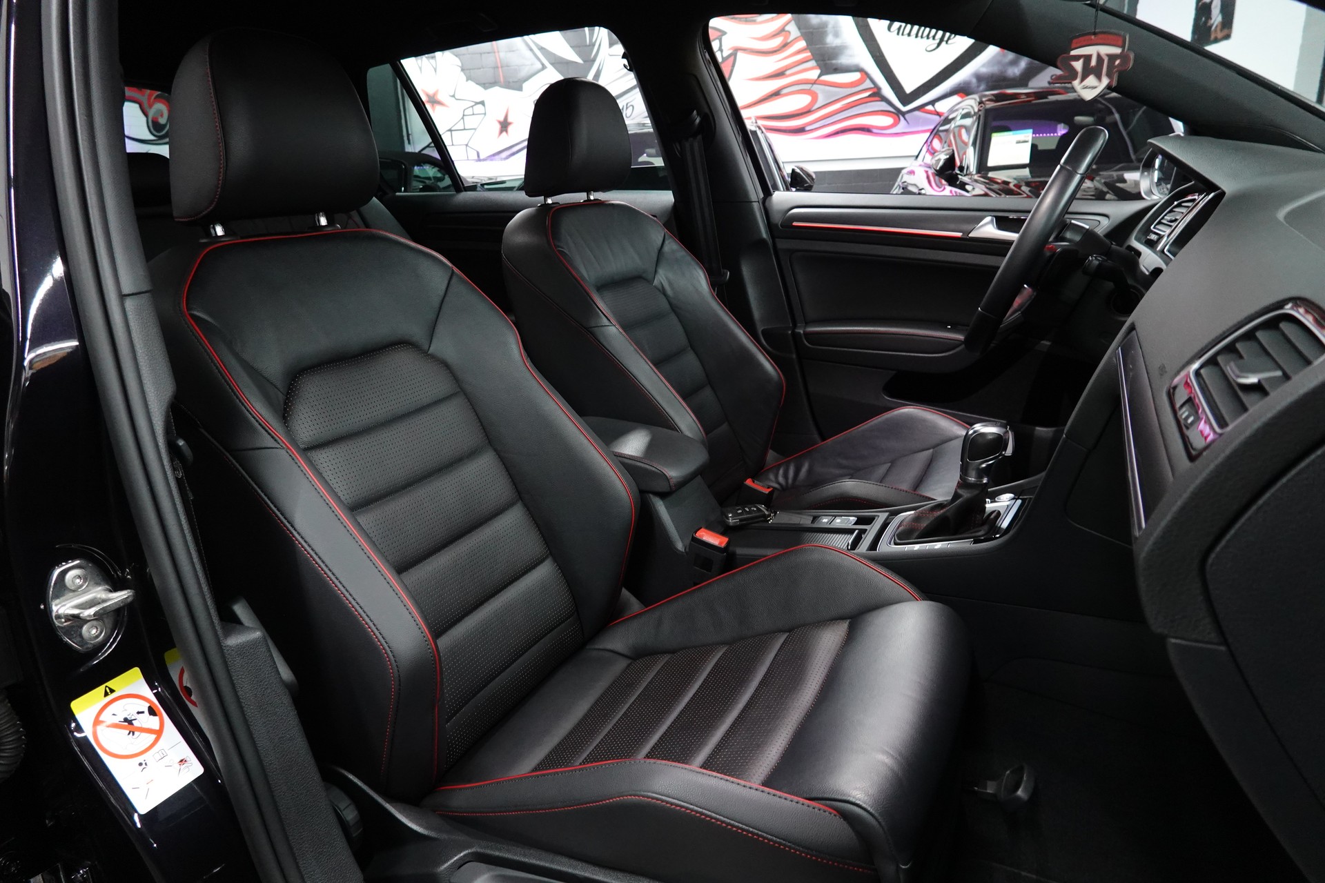 VW GOLF 2.0 TSI GTI PERFORMANCE DSG CH-FZ ON TOP-image-33