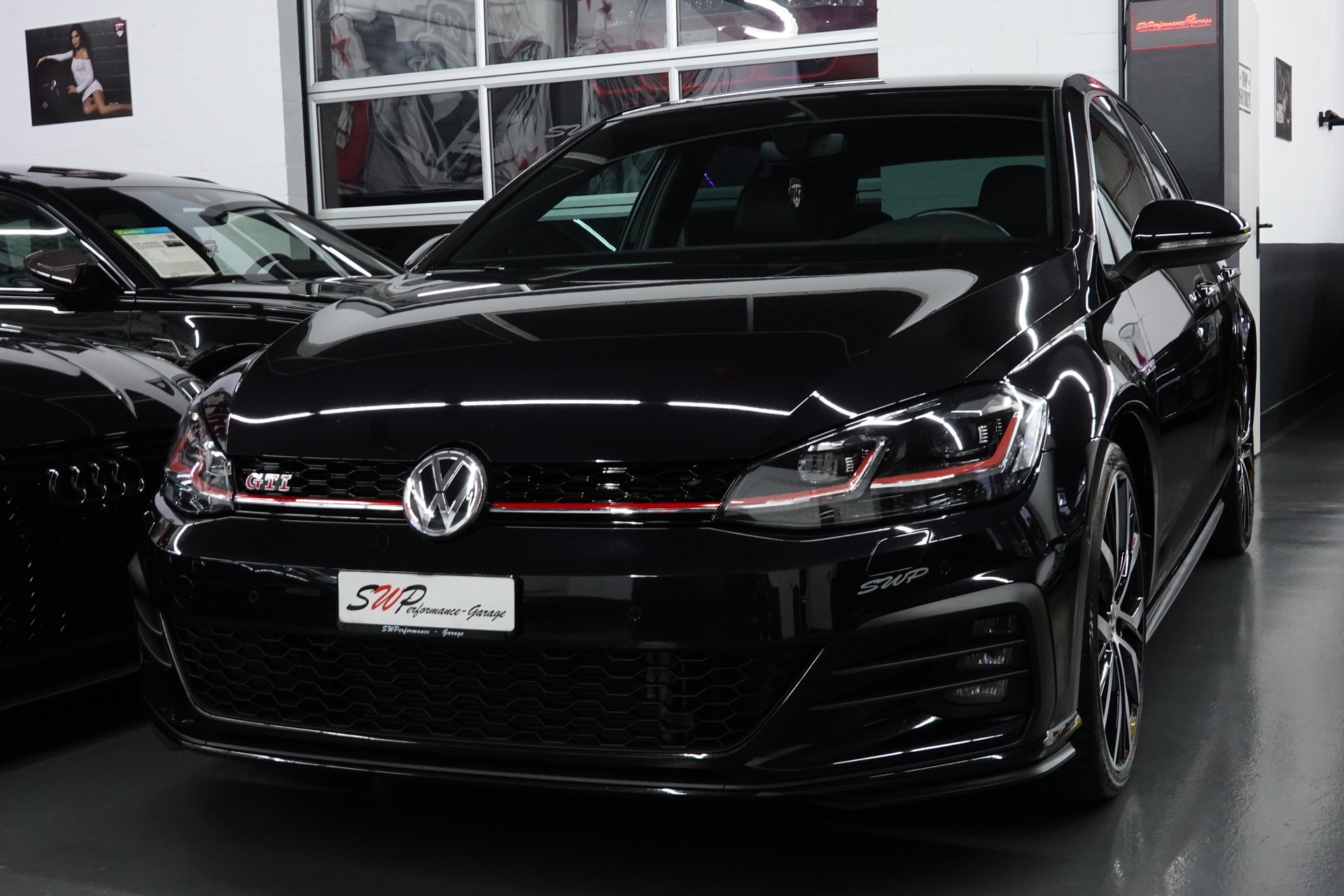 VW GOLF 2.0 TSI GTI PERFORMANCE DSG CH-FZ ON TOP-showroom-element-3