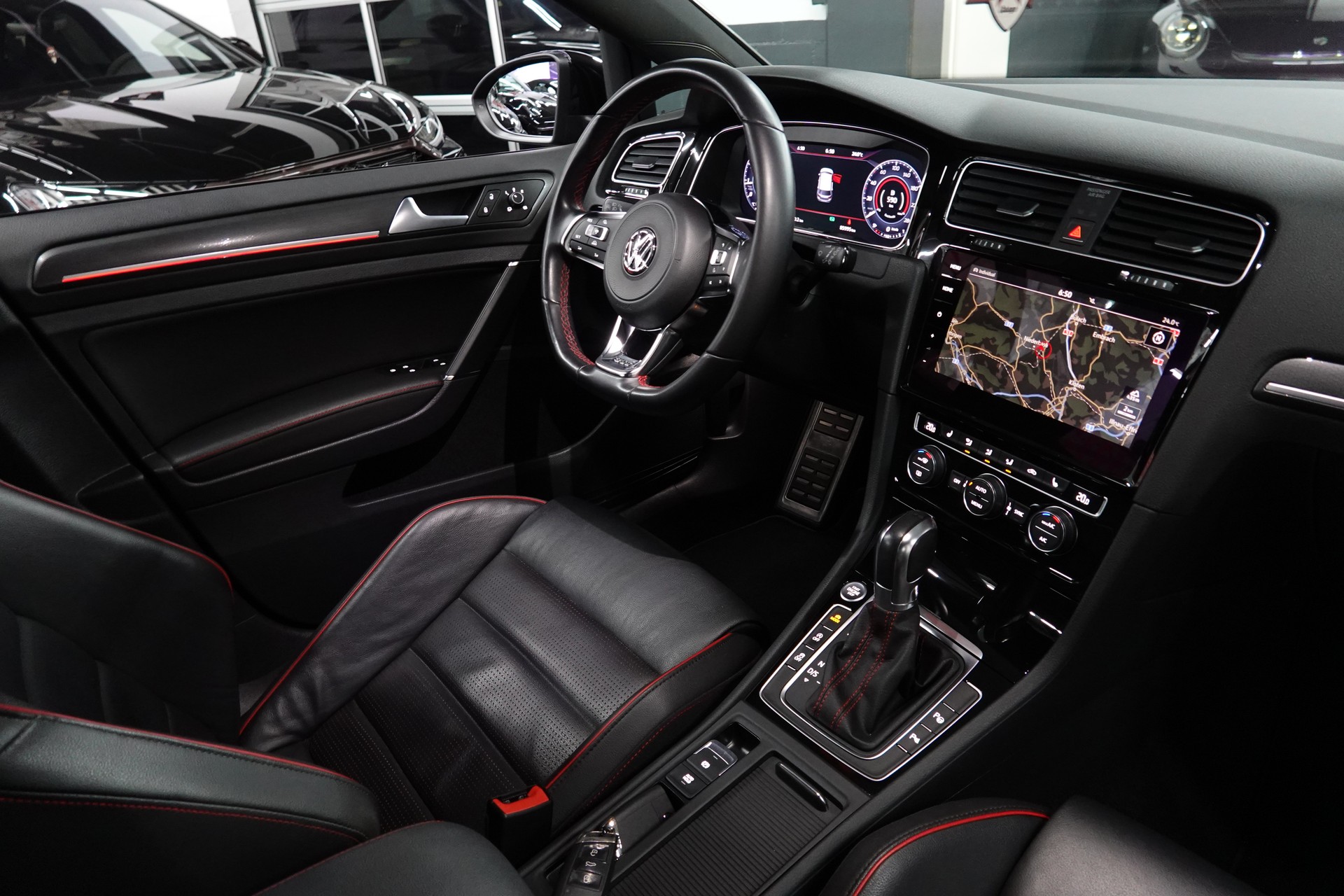 VW GOLF 2.0 TSI GTI PERFORMANCE DSG CH-FZ ON TOP-image-34