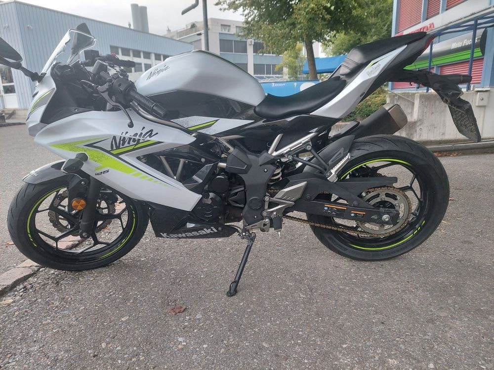 KAWASAKI Ninja 125-image-2