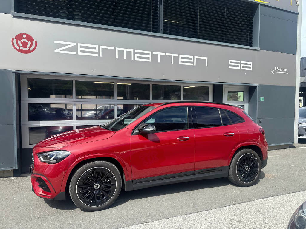 MERCEDES-BENZ GLA 220 AMG Line 4matic (CH)
