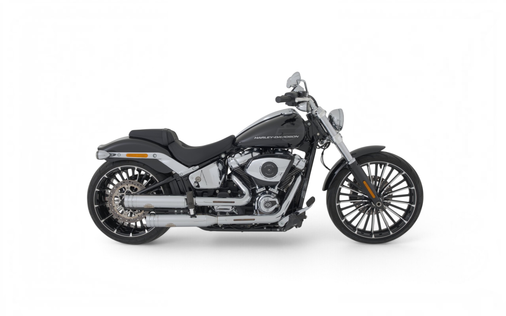 HARLEY-DAVIDSON FXBR Breakout 117ci-showroom-element-1