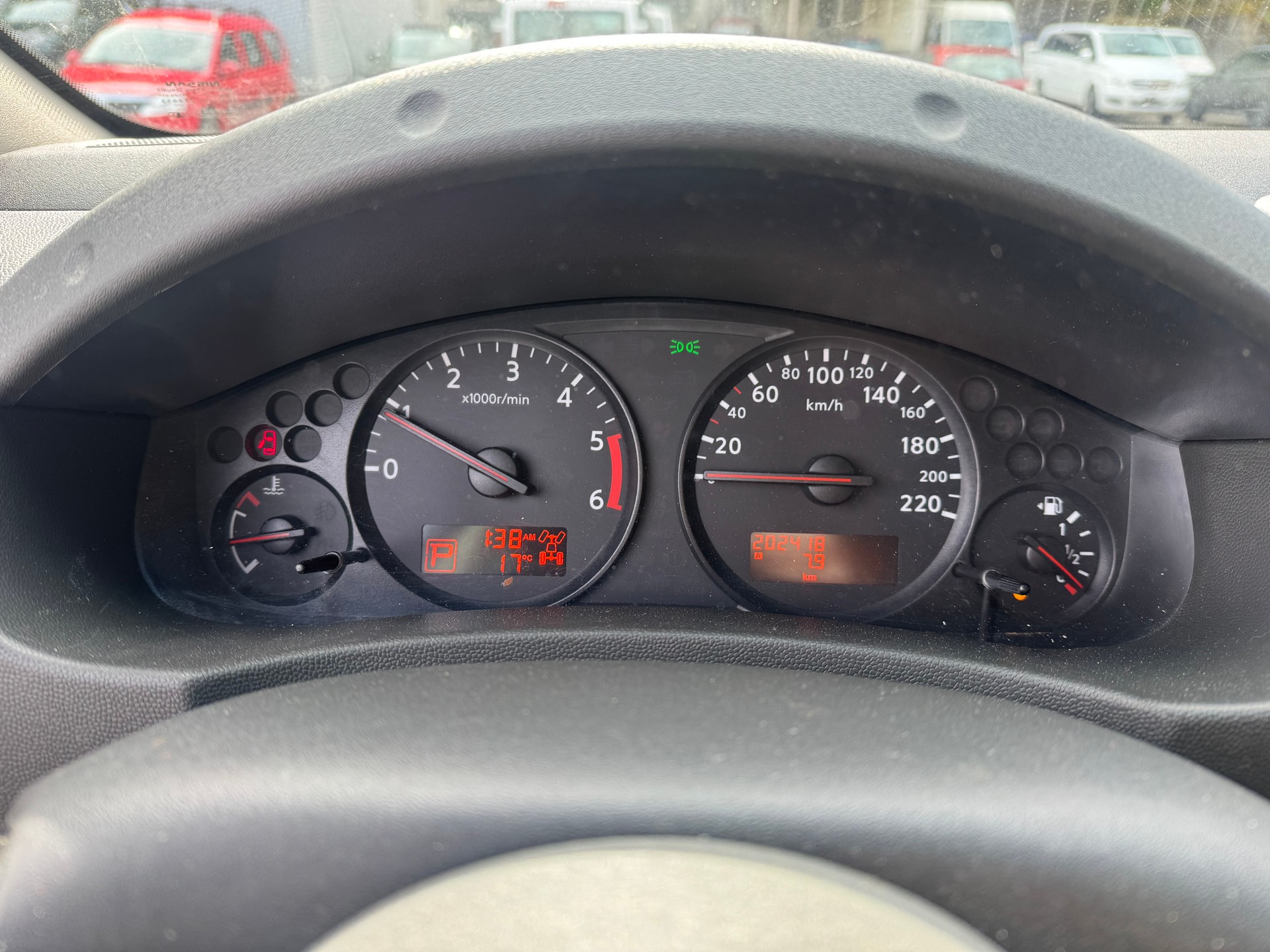 NISSAN Navara Double Cab SE 2.5 dCi 4WD Automat-image-9