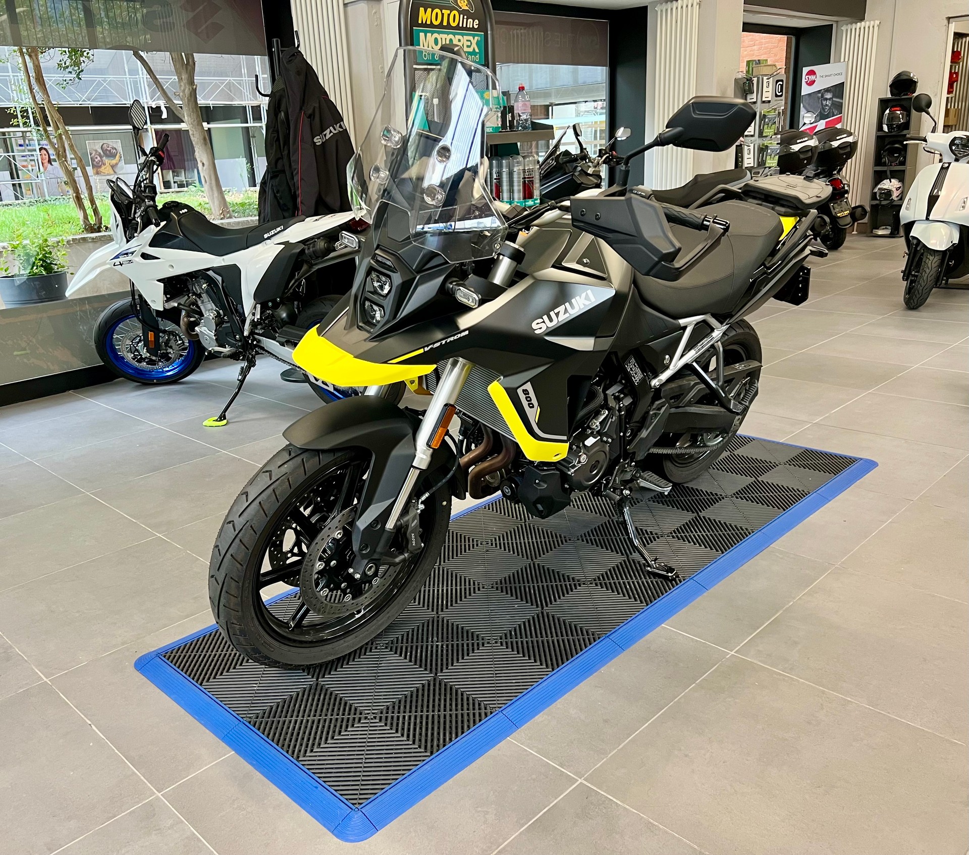SUZUKI DL 800-image-2