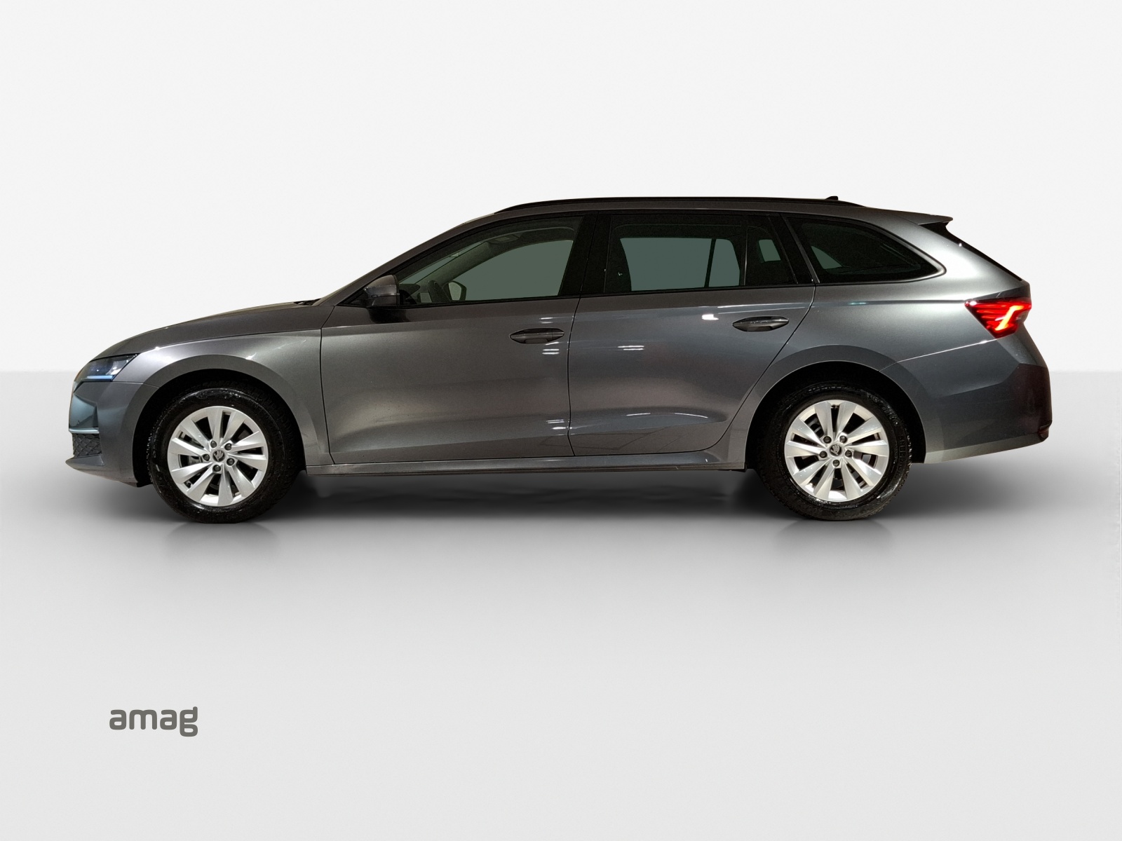 SKODA Octavia Combi 1.5 TSI mHEV DSG Dynamic-showroom-element-1