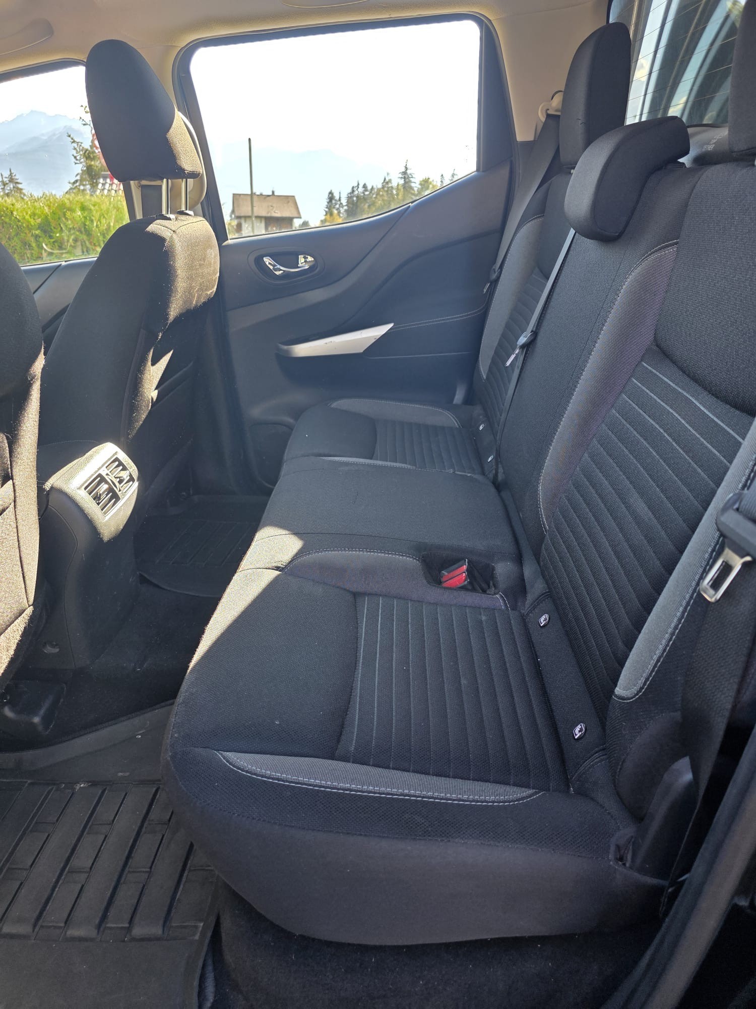 RENAULT 2.3 dCi 190 TwinTurbo Zen 4x4-image-3