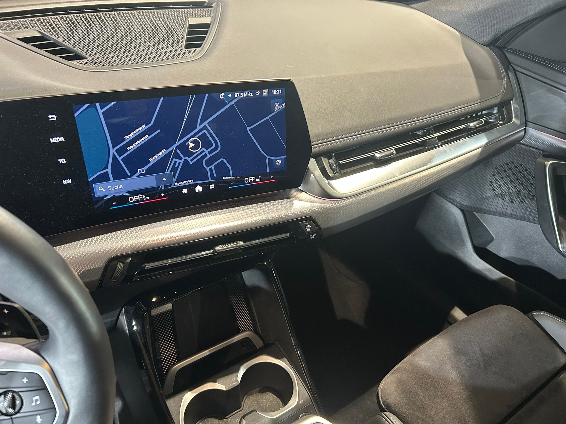 BMW X1 sDrive 20i 48V M Sport-image-27