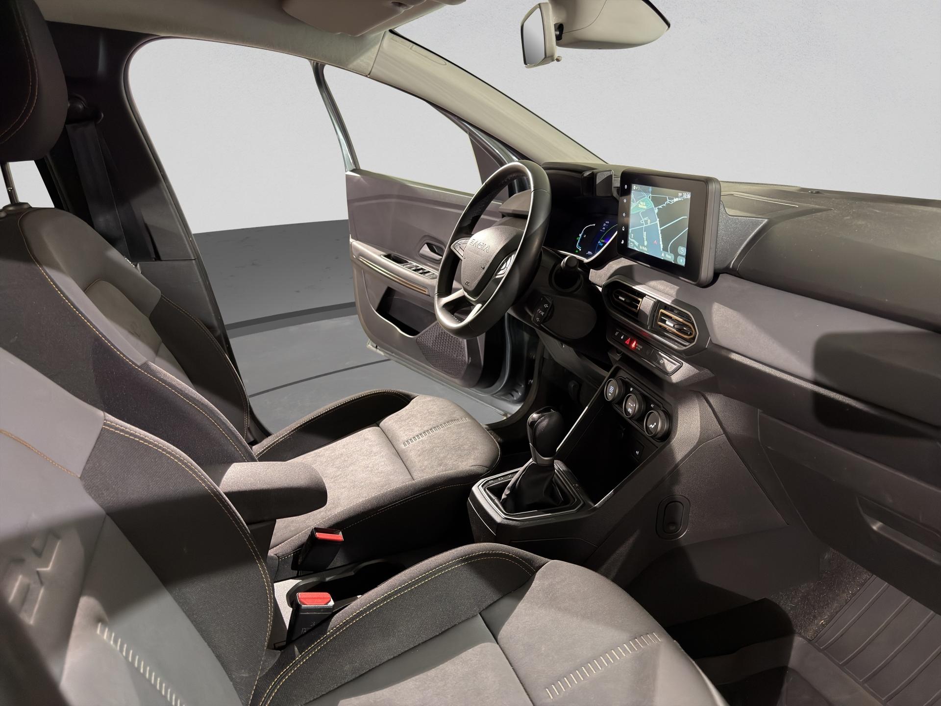 DACIA Jogger HEV 140 Extreme-image-16