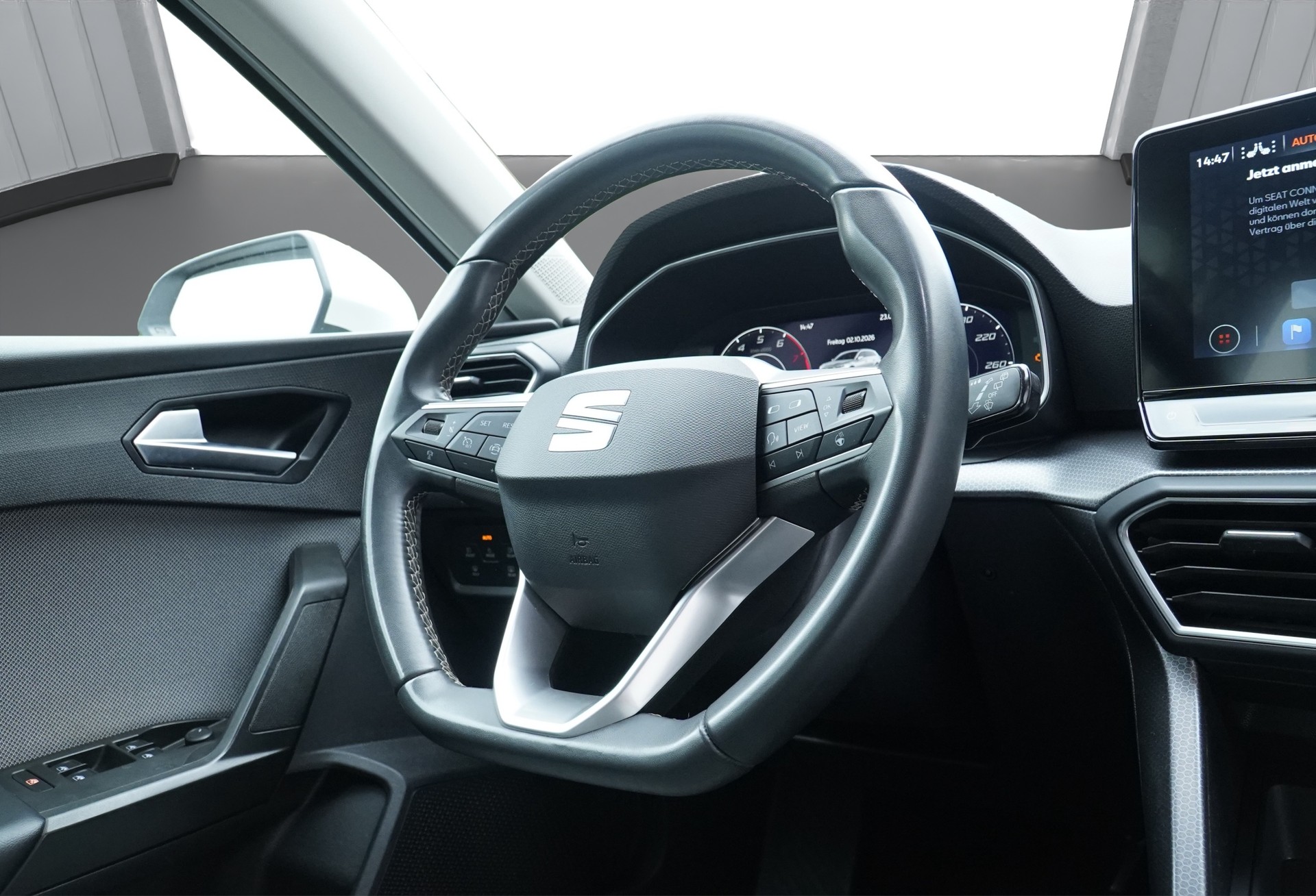 SEAT Leon ST 1.5 eTSI mHEV DSG Style *CH Fahrzeug*-image-13