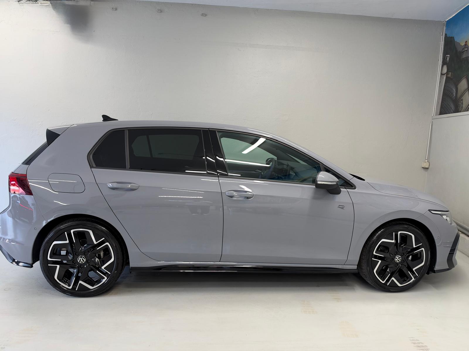 VW Golf 1.5 e TSI mHEV R-Line DSG-image-5