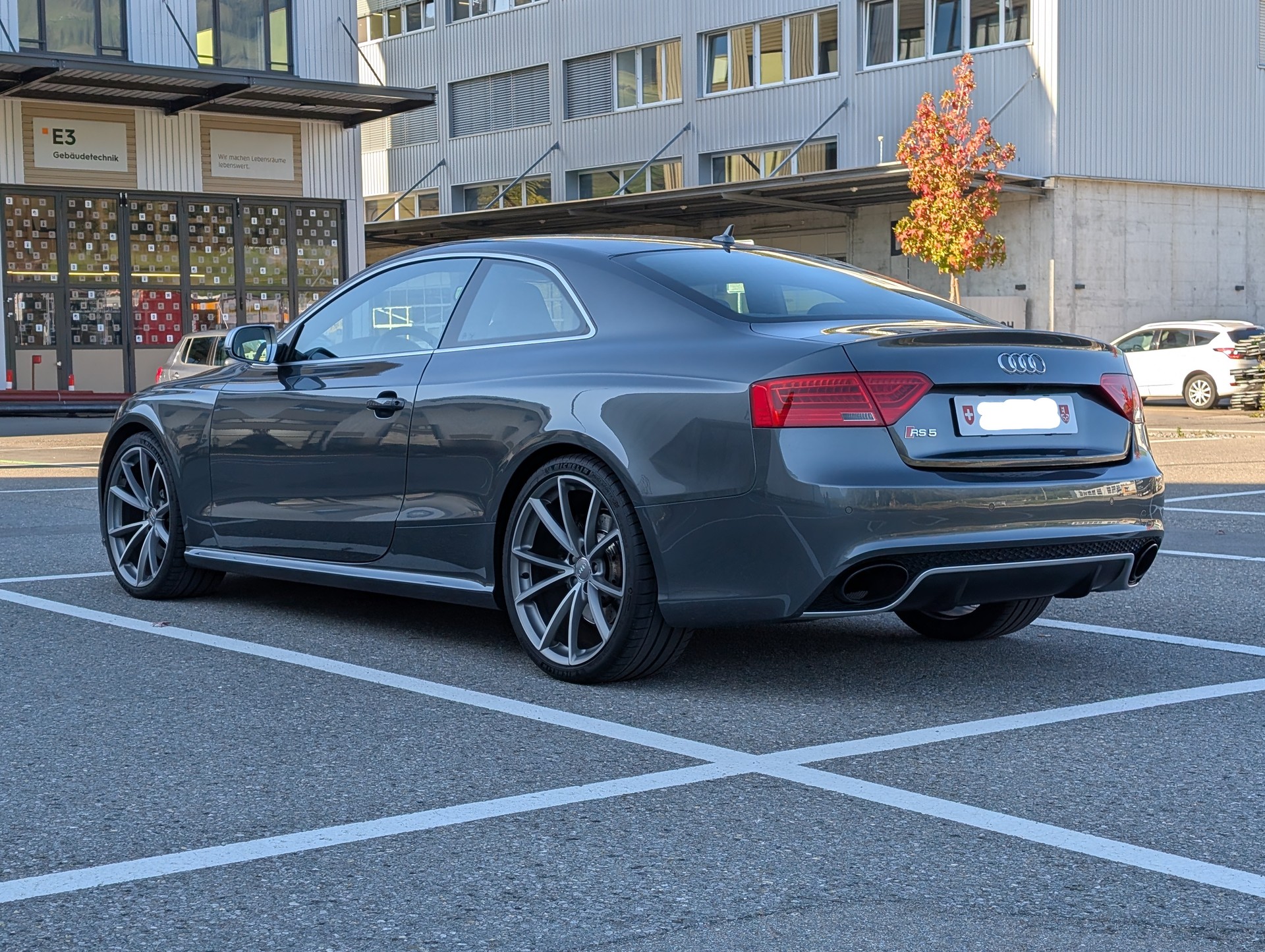 AUDI RS5 4.2 V8 FSI quattro S-Tronic-image-5