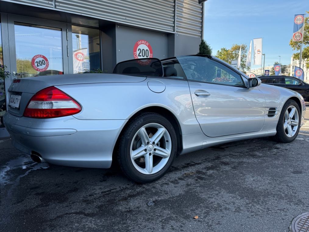 MERCEDES-BENZ SL 350 7G-Tronic-showroom-element-2