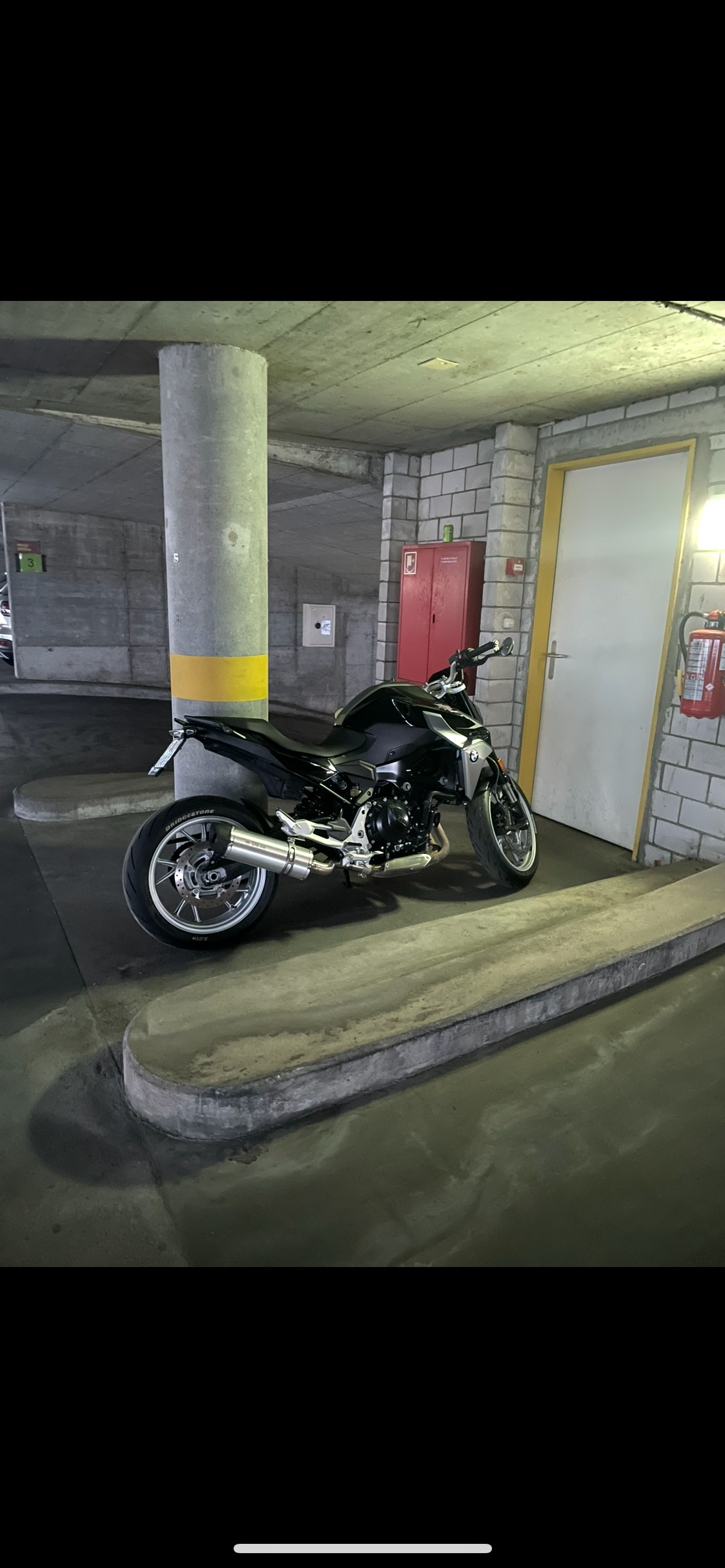 BMW F 900 R A2 (35kW) ABS-image-0