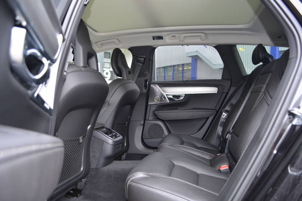 VOLVO V90 D5 AWD Inscription Geartronic Powerpulse-image-5