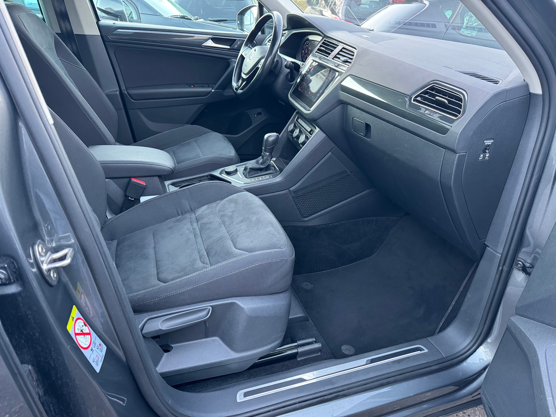 VW Tiguan 2.0TSI Highline 4Motion DSG-image-11