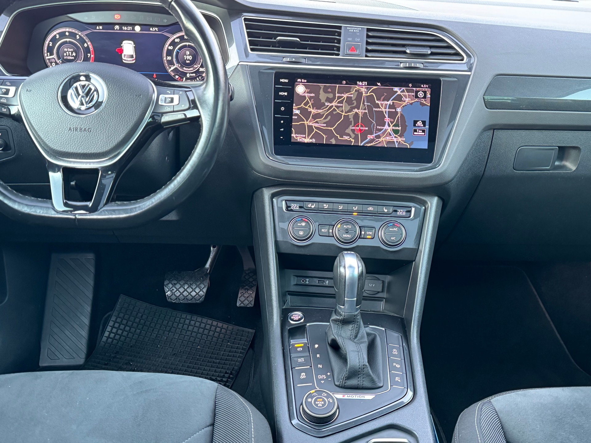 VW Tiguan 2.0TSI Highline 4Motion DSG-image-9