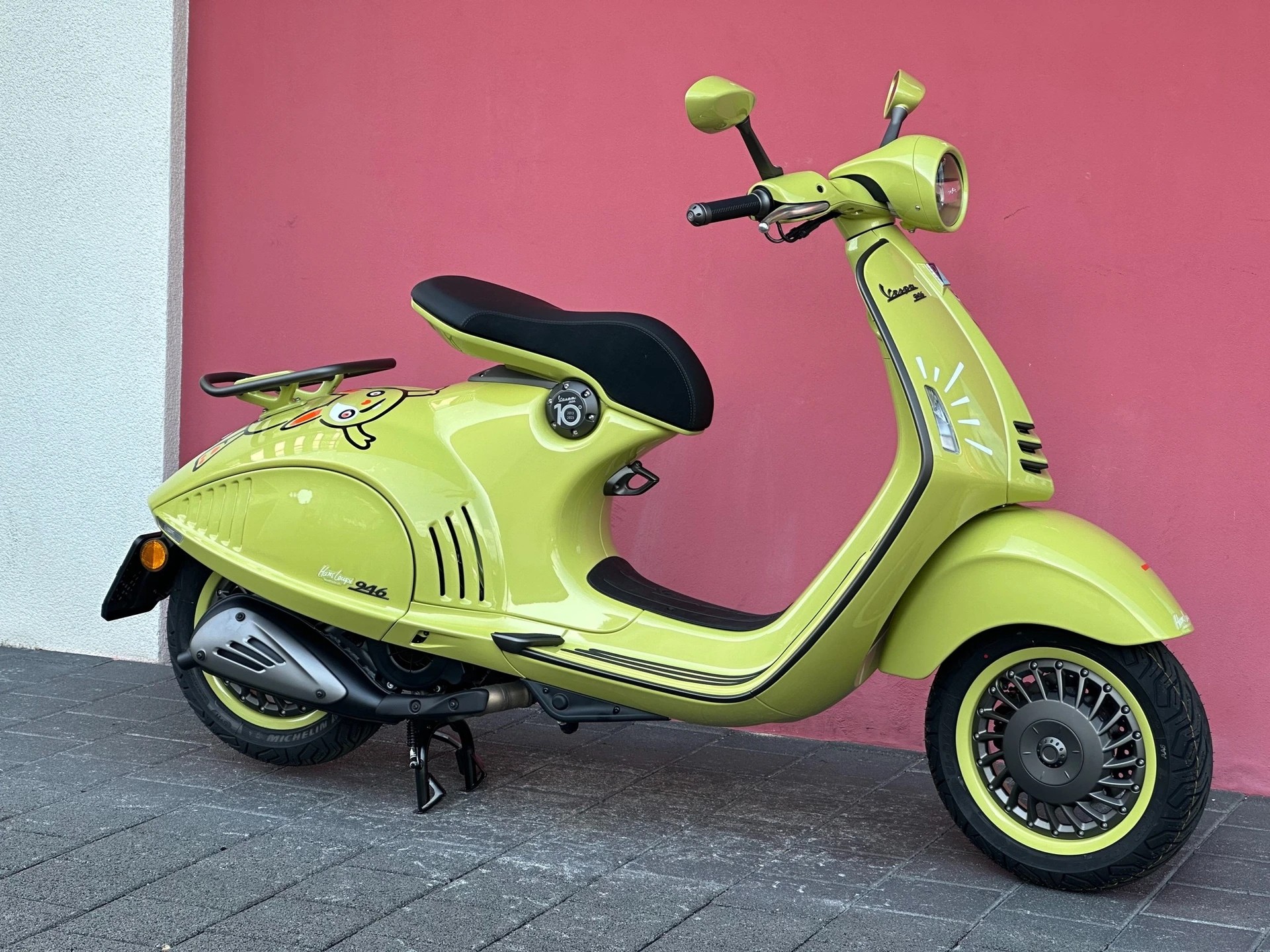 PIAGGIO Vespa 946 125 "BUNNY" 10° Anniversario-image-8