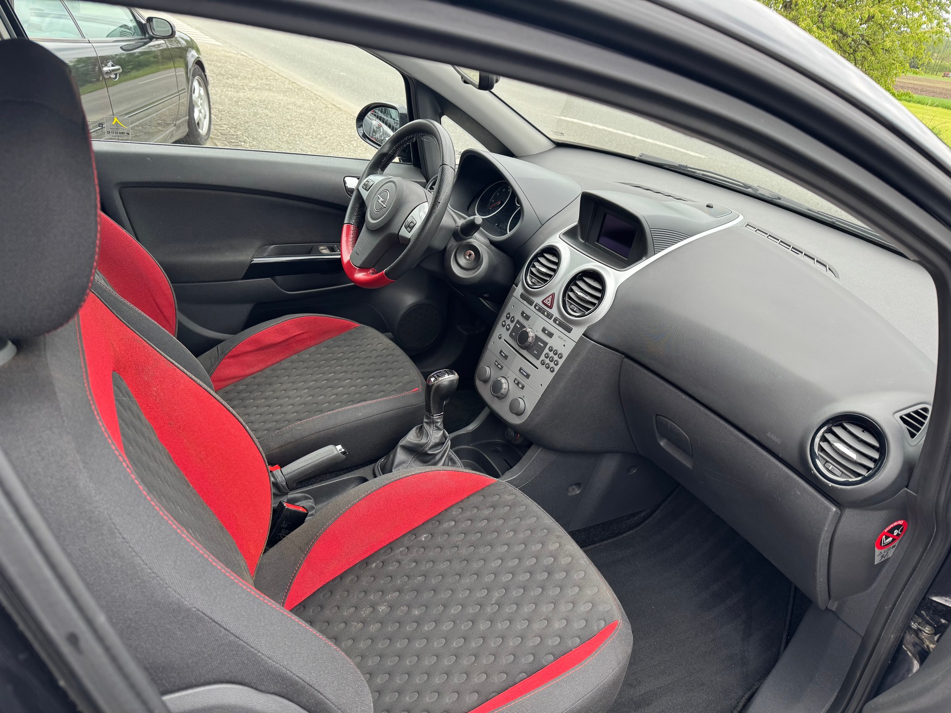 OPEL Corsa 1.6 Turbo GSi-image-7