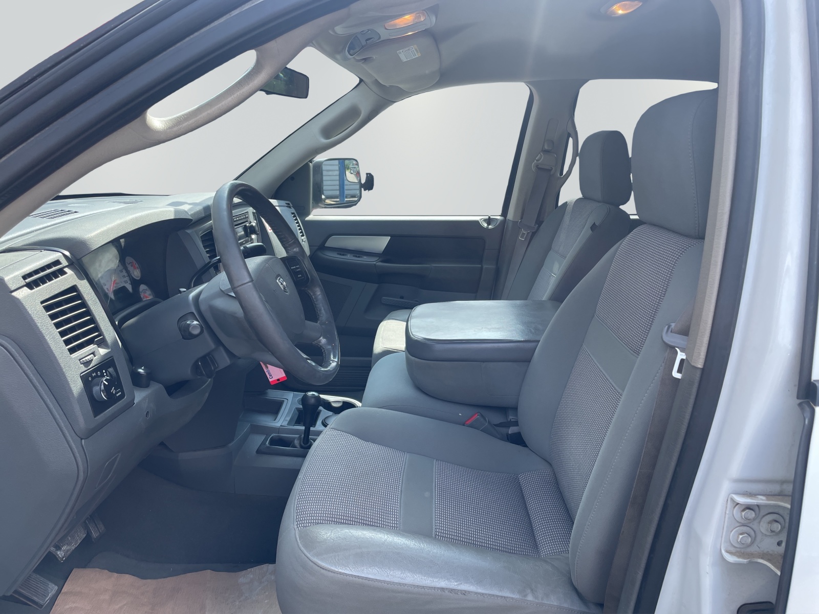 DODGE RAM 2500 SLT CUMMINS 6.7 HEAVY DUTY-image-4