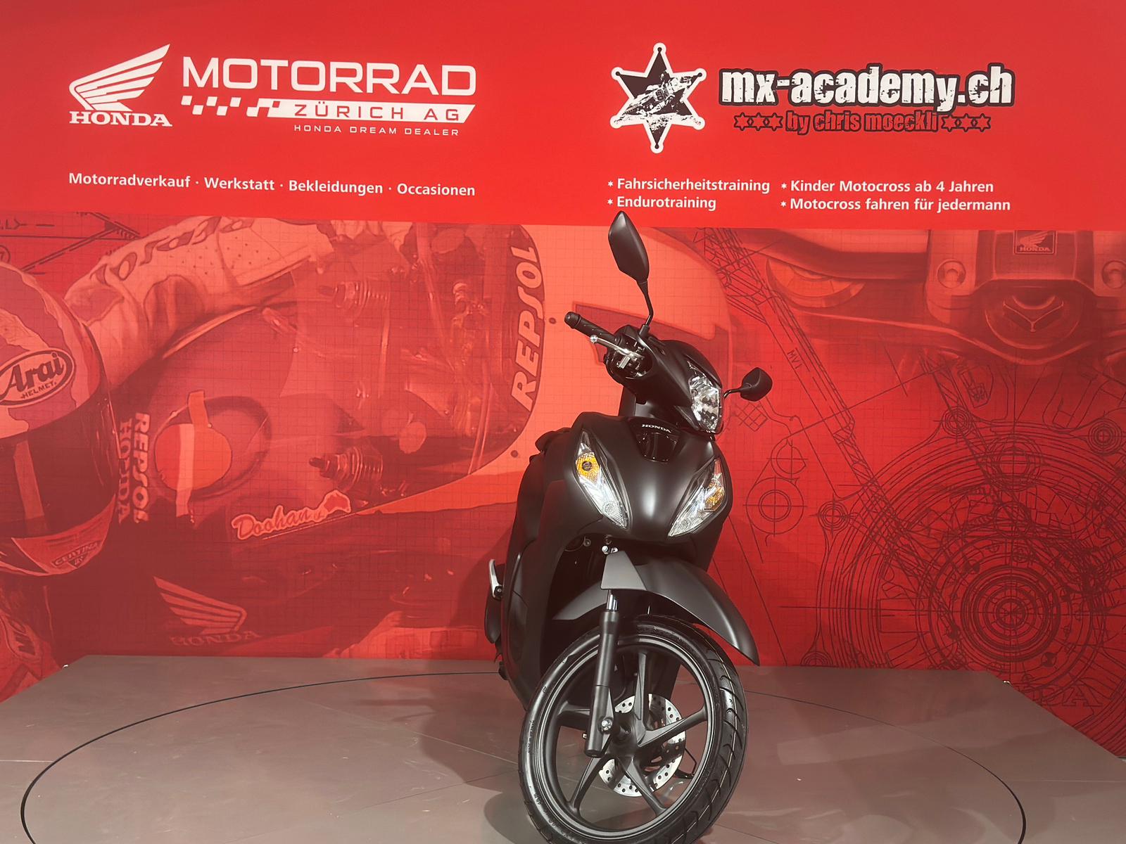 HONDA NSC Vision 110 *Galaxy Black*-image-8