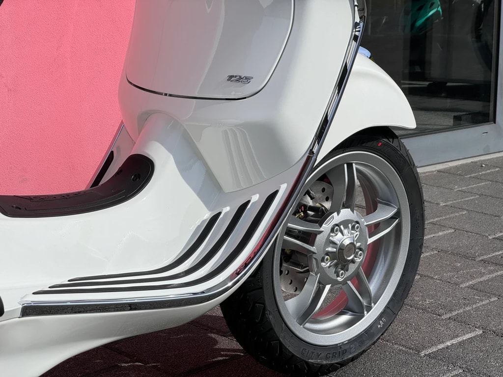 PIAGGIO Vespa Primavera 50 (45km/h)-image-2