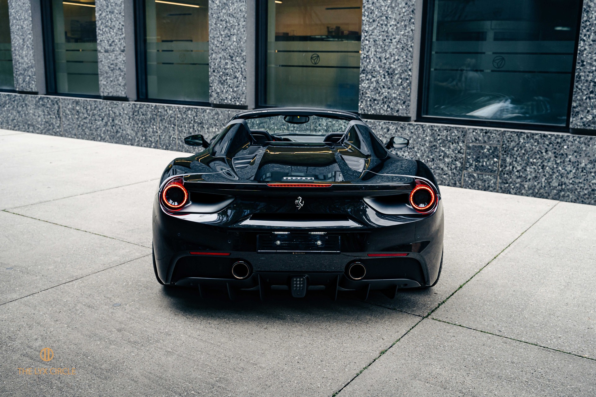 FERRARI 488 Spider 3.9 V8-image-6