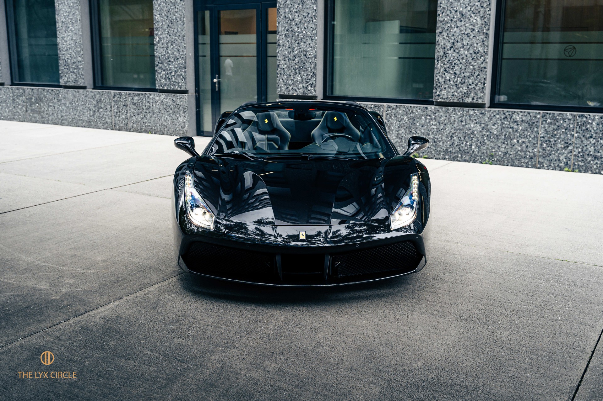 FERRARI 488 Spider 3.9 V8-image-5