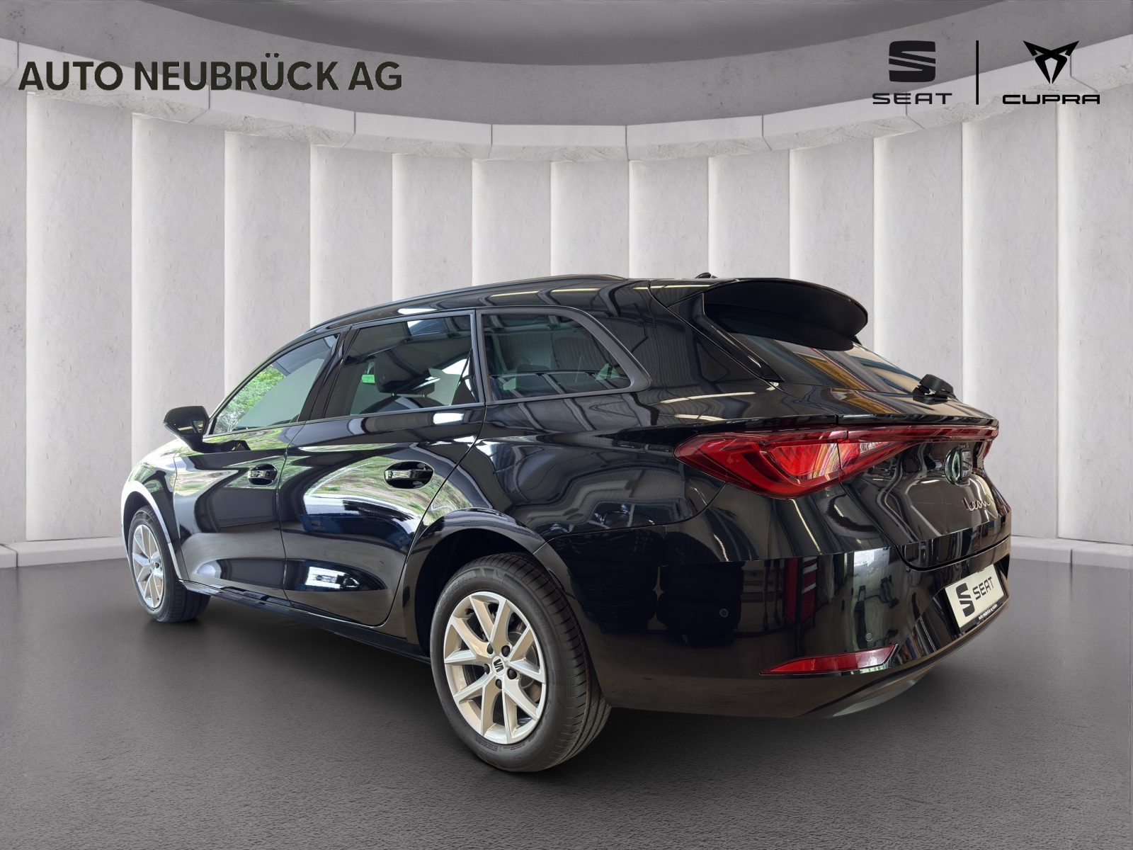 SEAT Leon ST 2.0 TDI EVO DSG Style-showroom-element-1