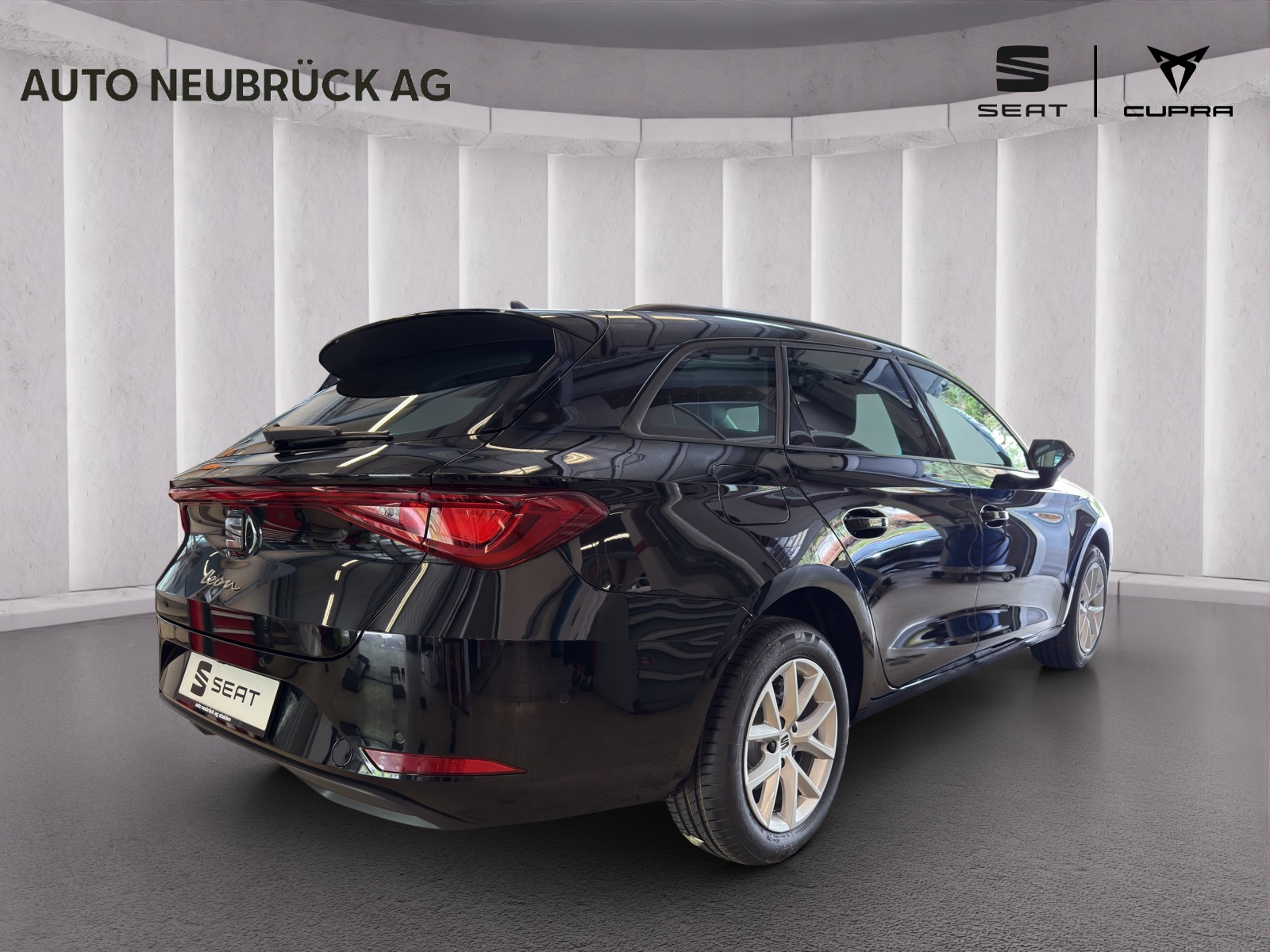 SEAT Leon ST 2.0 TDI EVO DSG Style-showroom-element-3