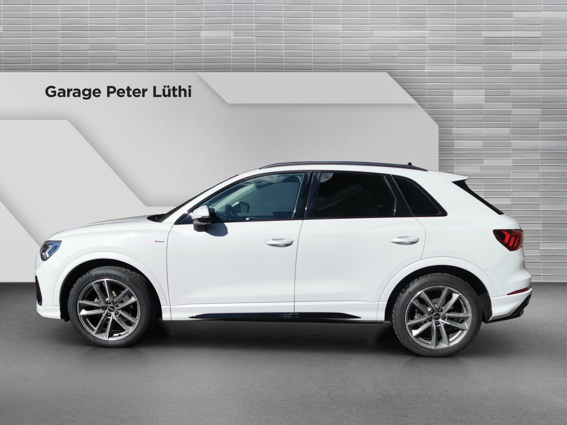 AUDI Q3 35 TDI S line quattro S-tronic-image-4