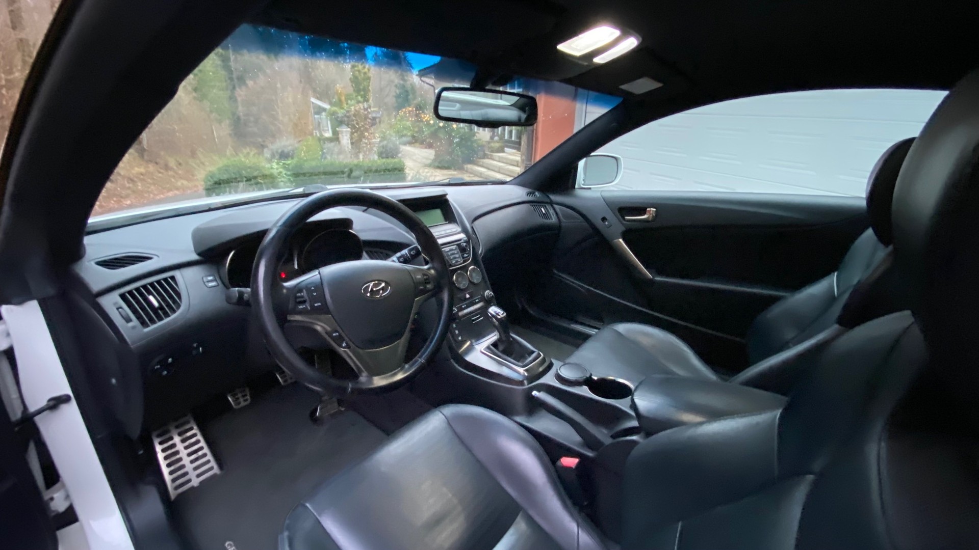 HYUNDAI Genesis 2.0 Turbo Coupé 6 Gang, 275 PS-image-7