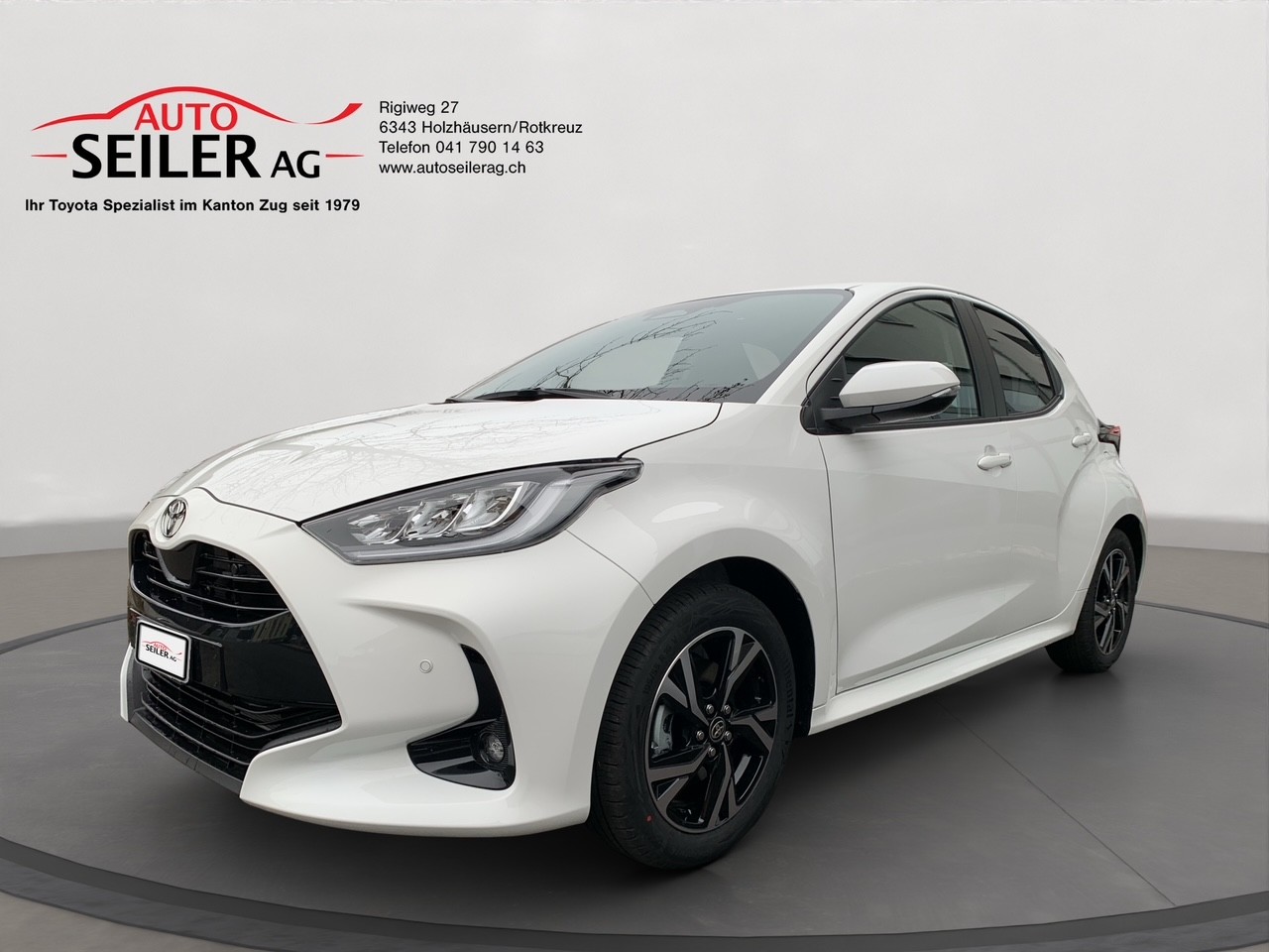 TOYOTA Yaris 1.5 Trend e-CVT-showroom-element-1