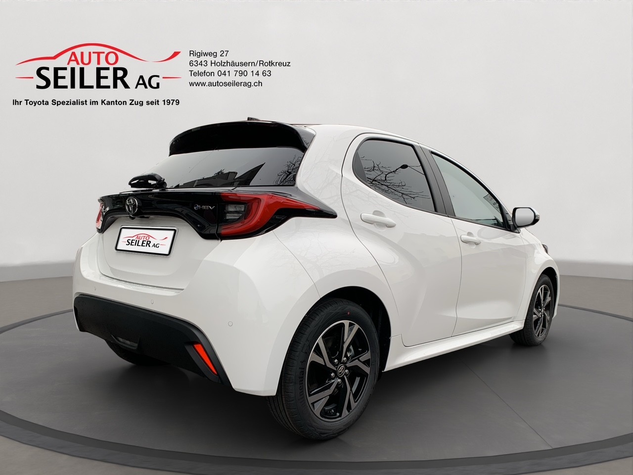 TOYOTA Yaris 1.5 Trend e-CVT-showroom-element-3