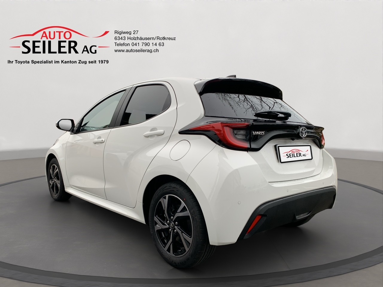 TOYOTA Yaris 1.5 Trend e-CVT-showroom-element-2