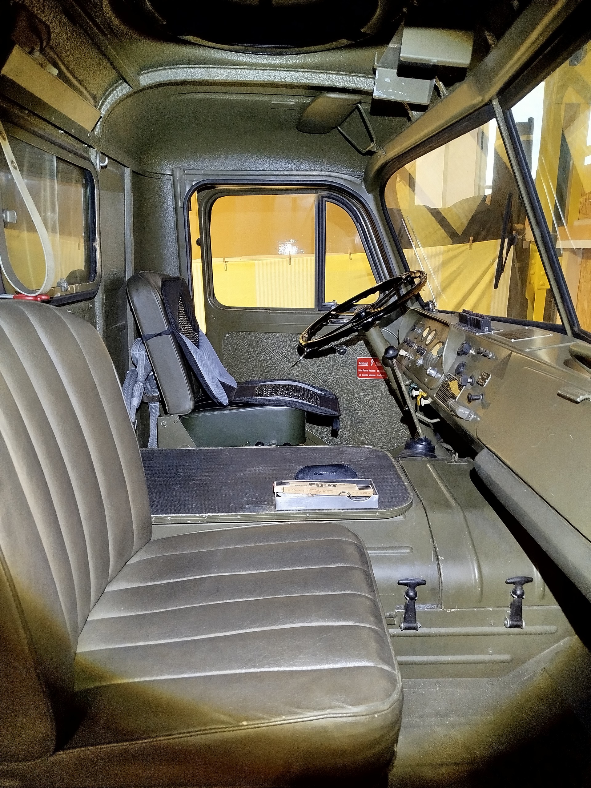 STEYR A680G-image-13